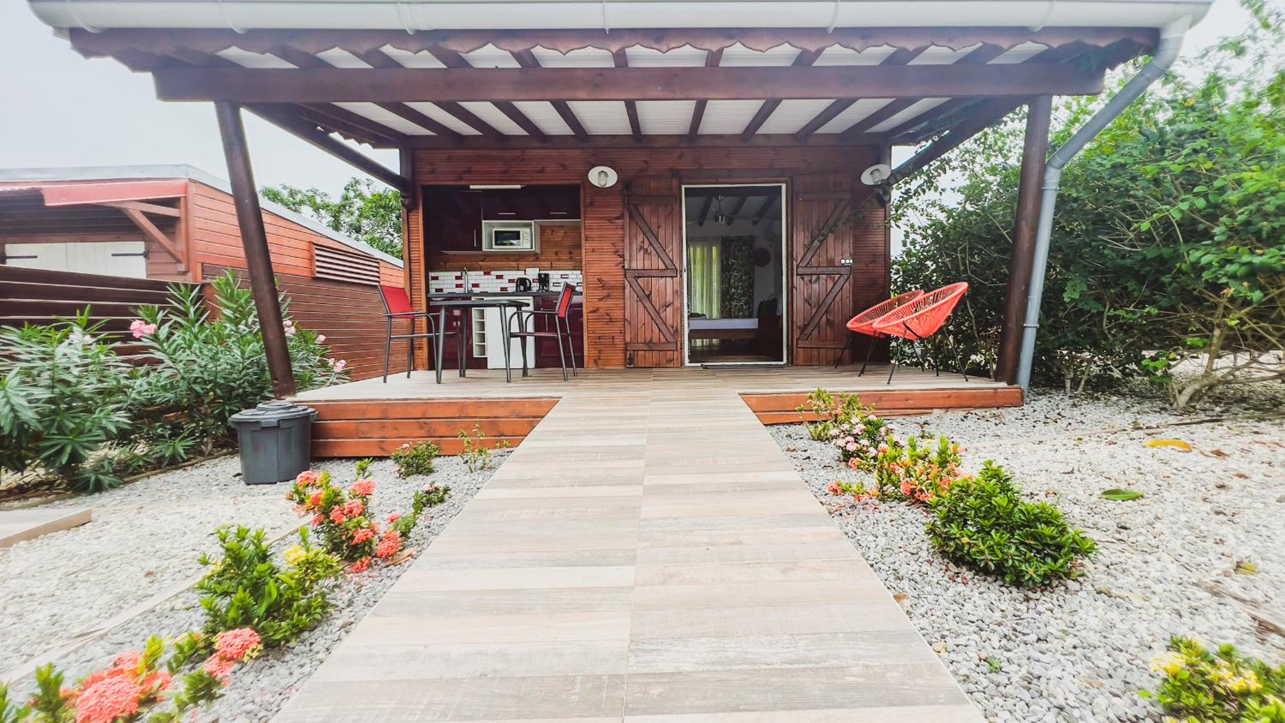One-Bedroom Bungalow photo 2