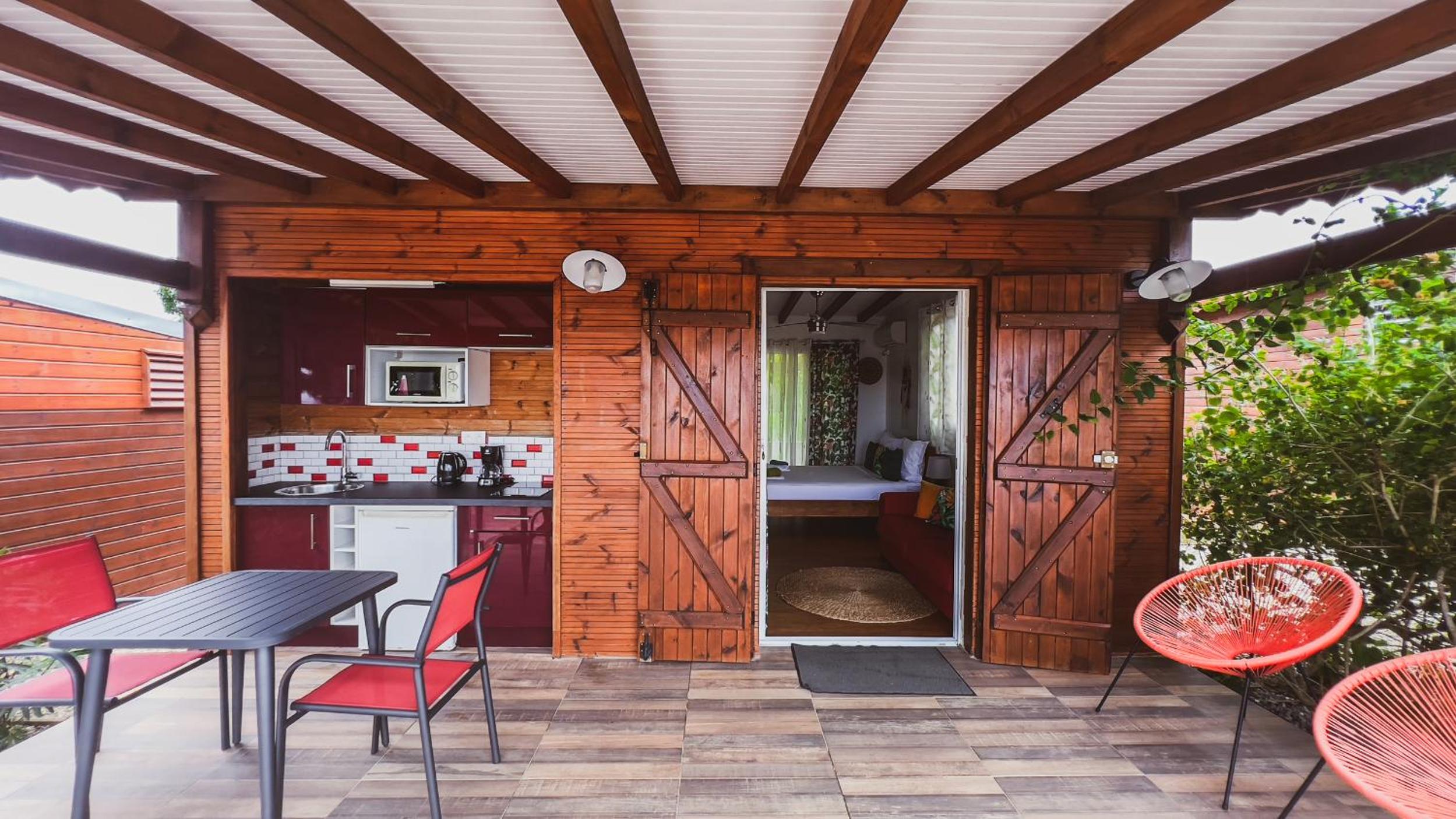 One-Bedroom Bungalow photo 1