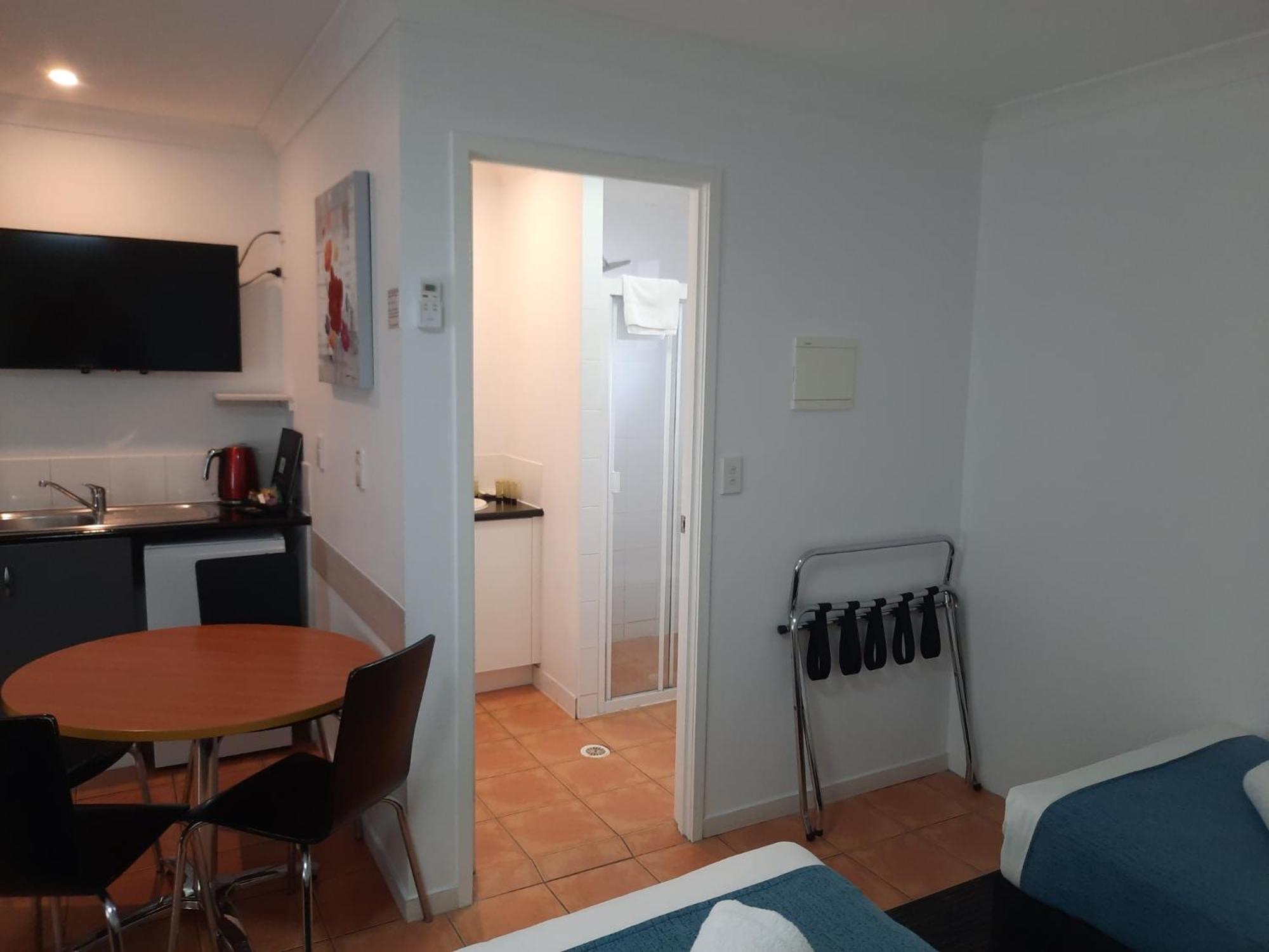 Two-Bedroom Apartment photo 3