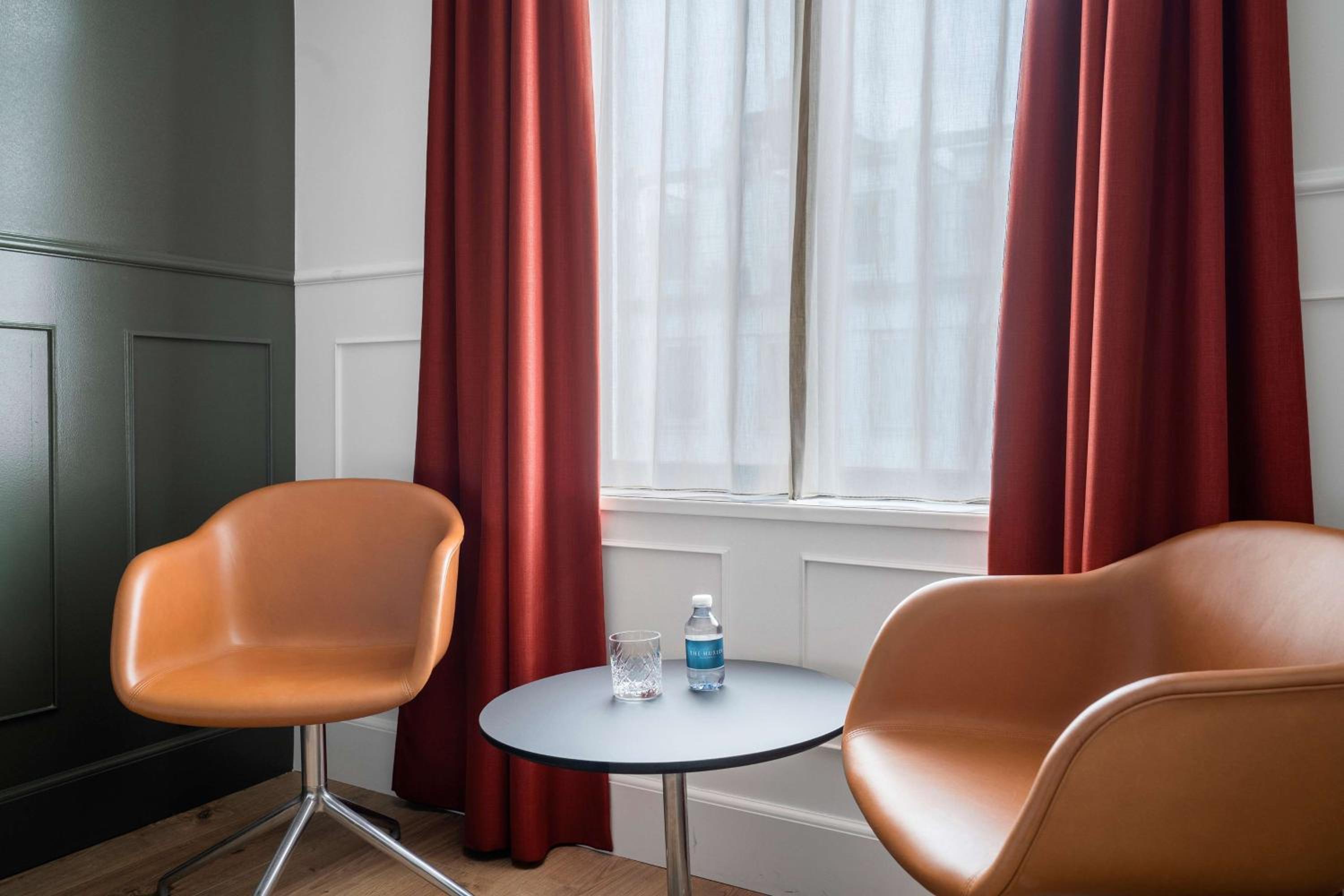 Business Room - Photo 8