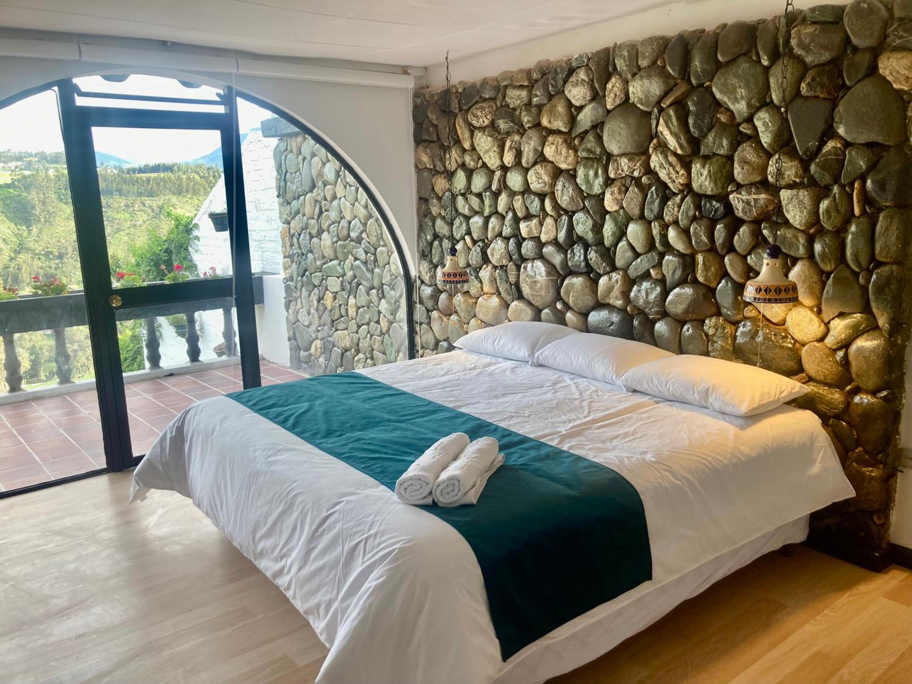 King Room with Mountain View photo 2