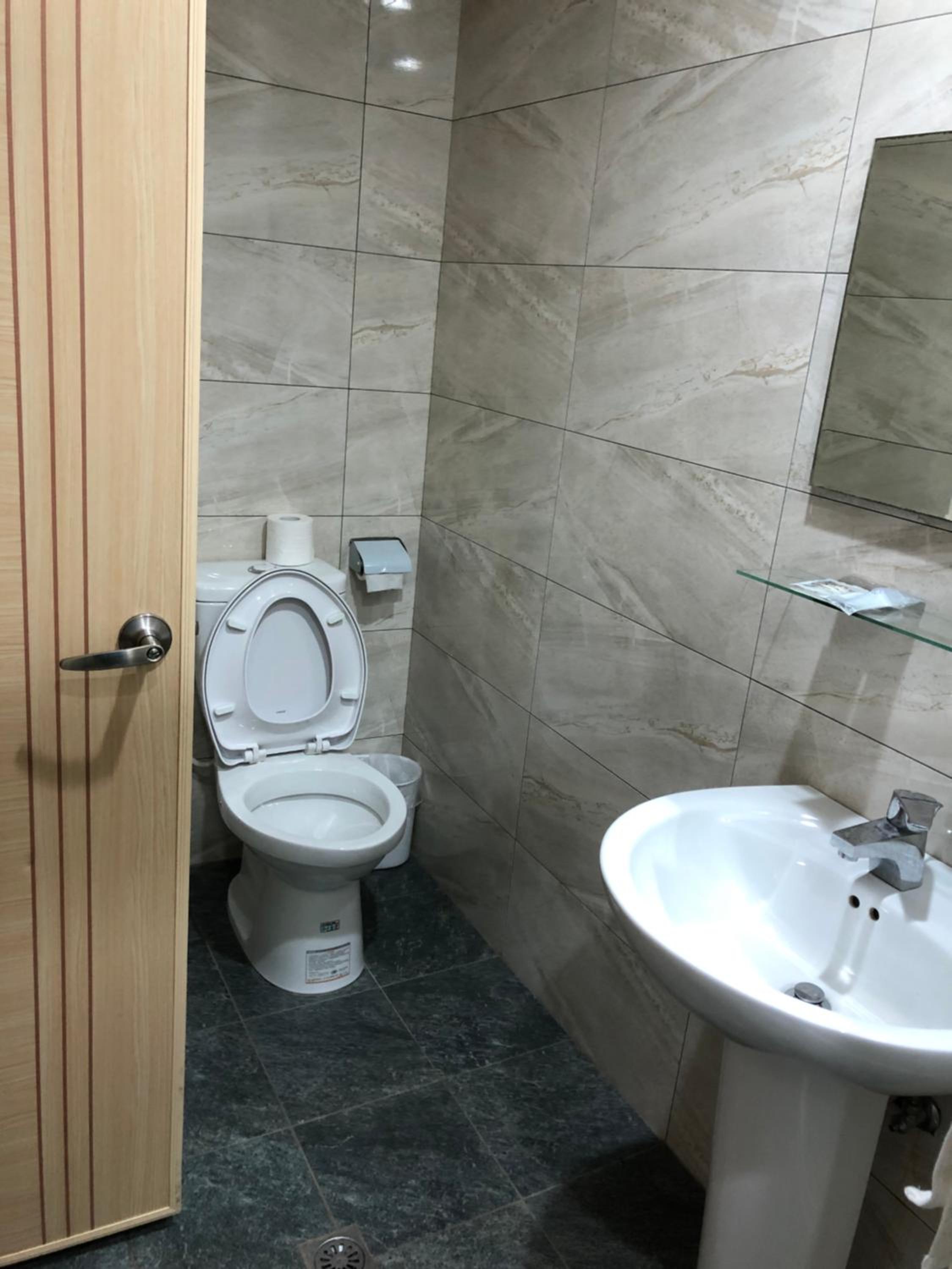 Deluxe Twin Room with Sea View photo 3