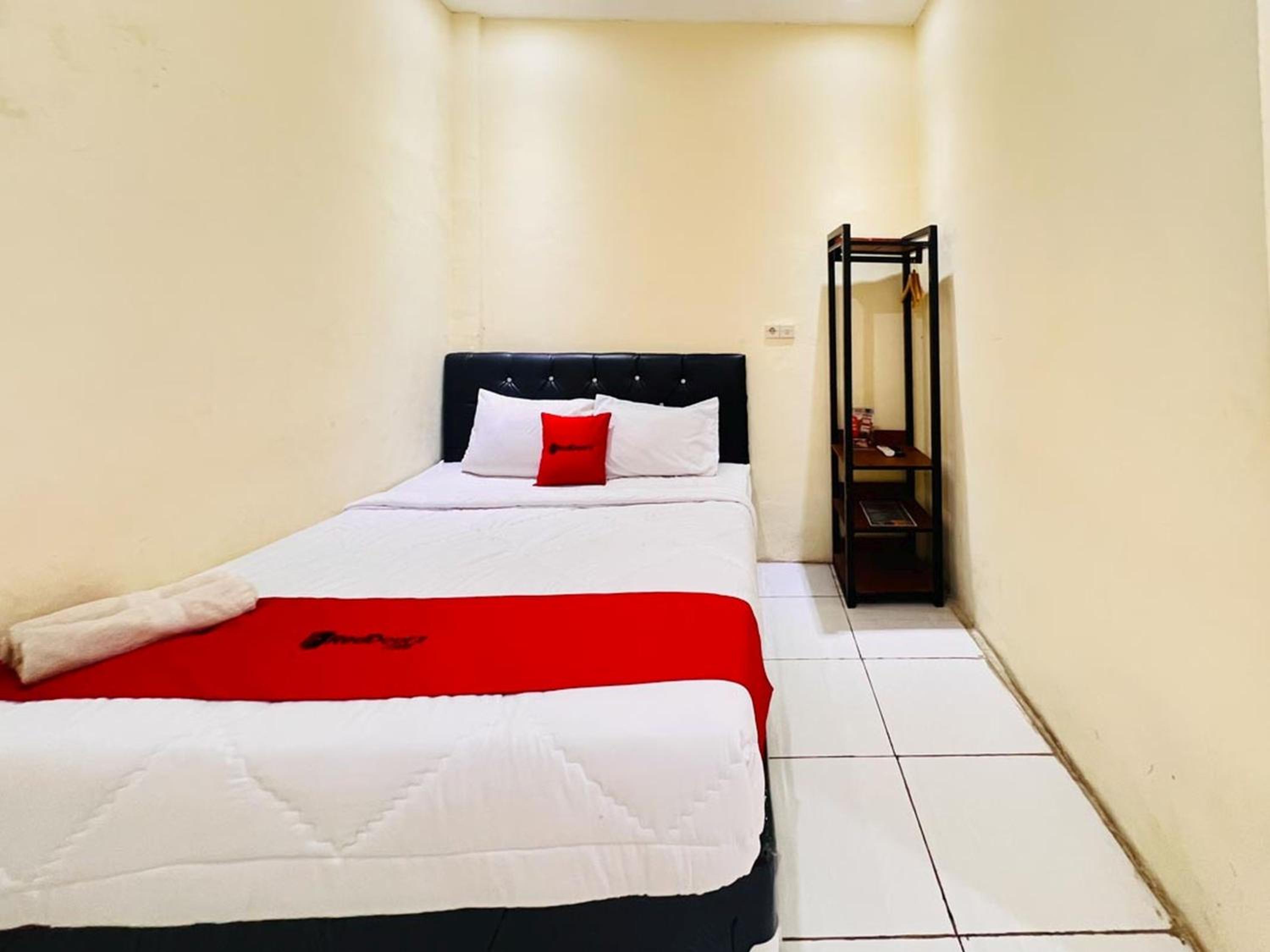 Standard Double Room - Photo 2