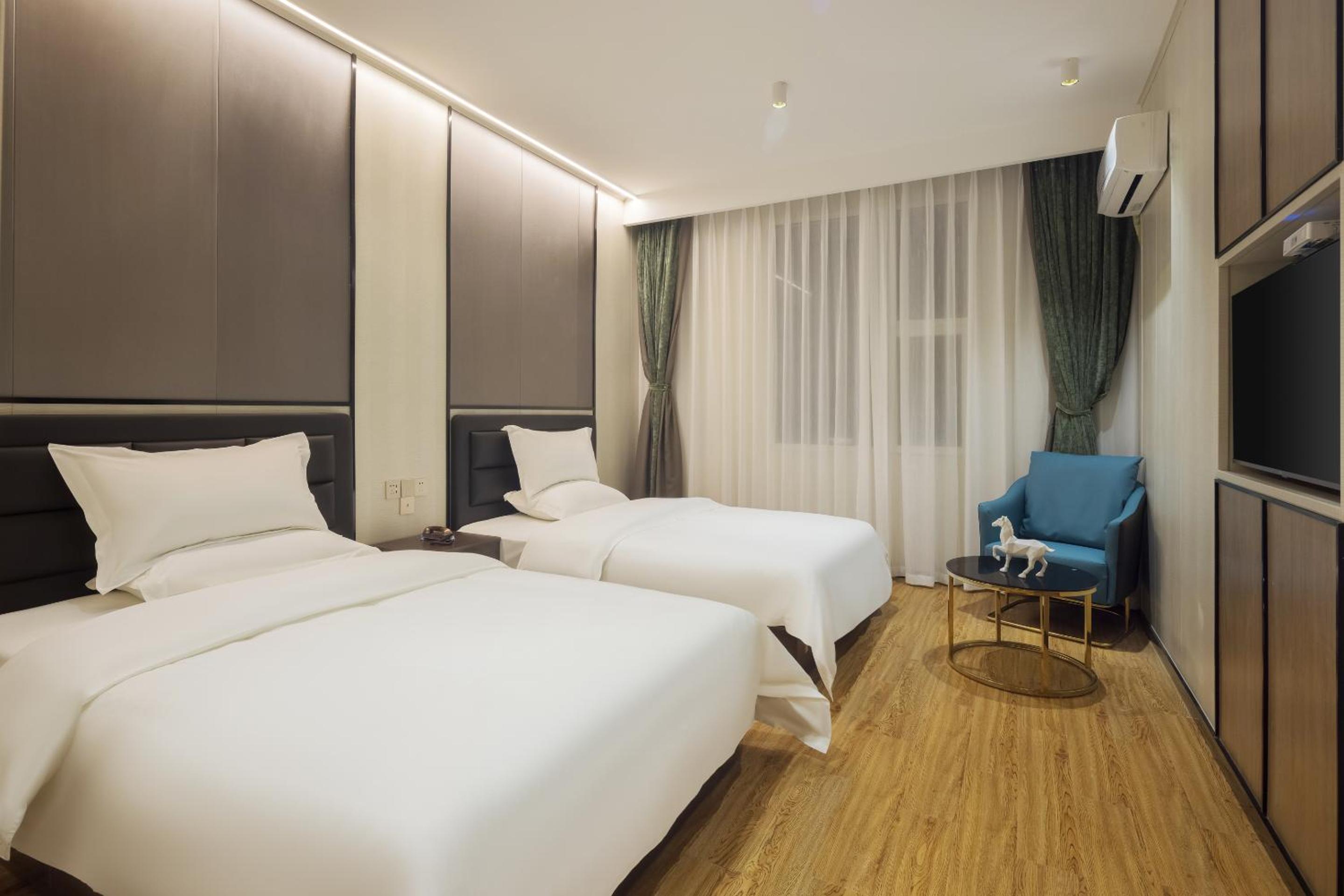Deluxe Twin Room photo 1