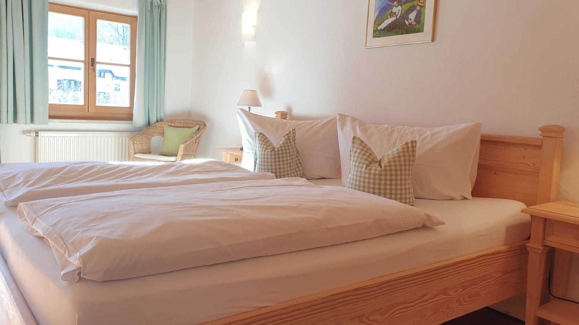 Two-Bedroom Apartment with Balcony photo 2