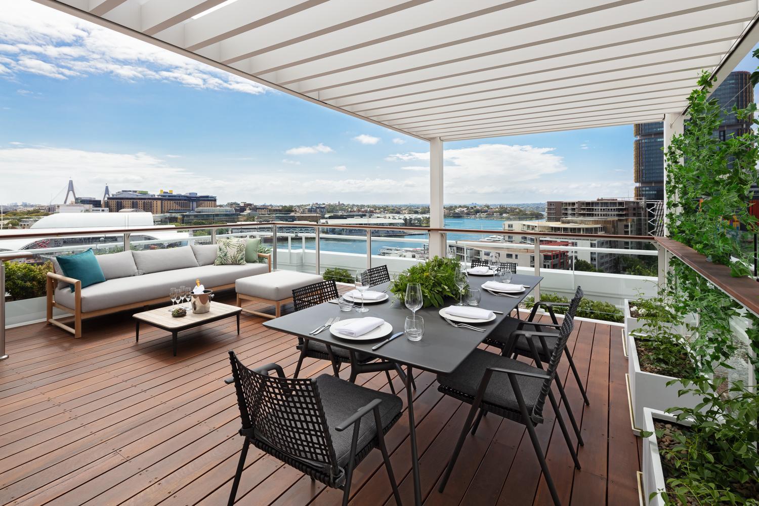 Suite with Terrace thumbnail 5