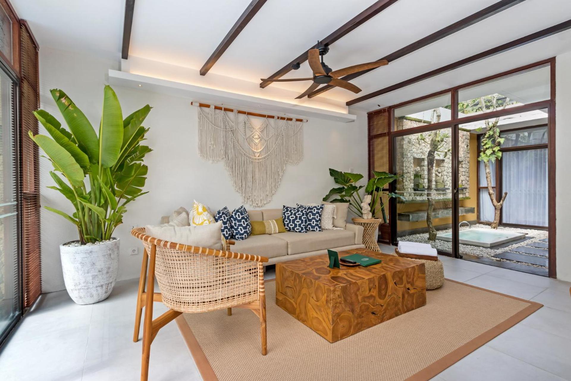 One-Bedroom Premier Rice Field View Villa with Free Benefit - Photo 3