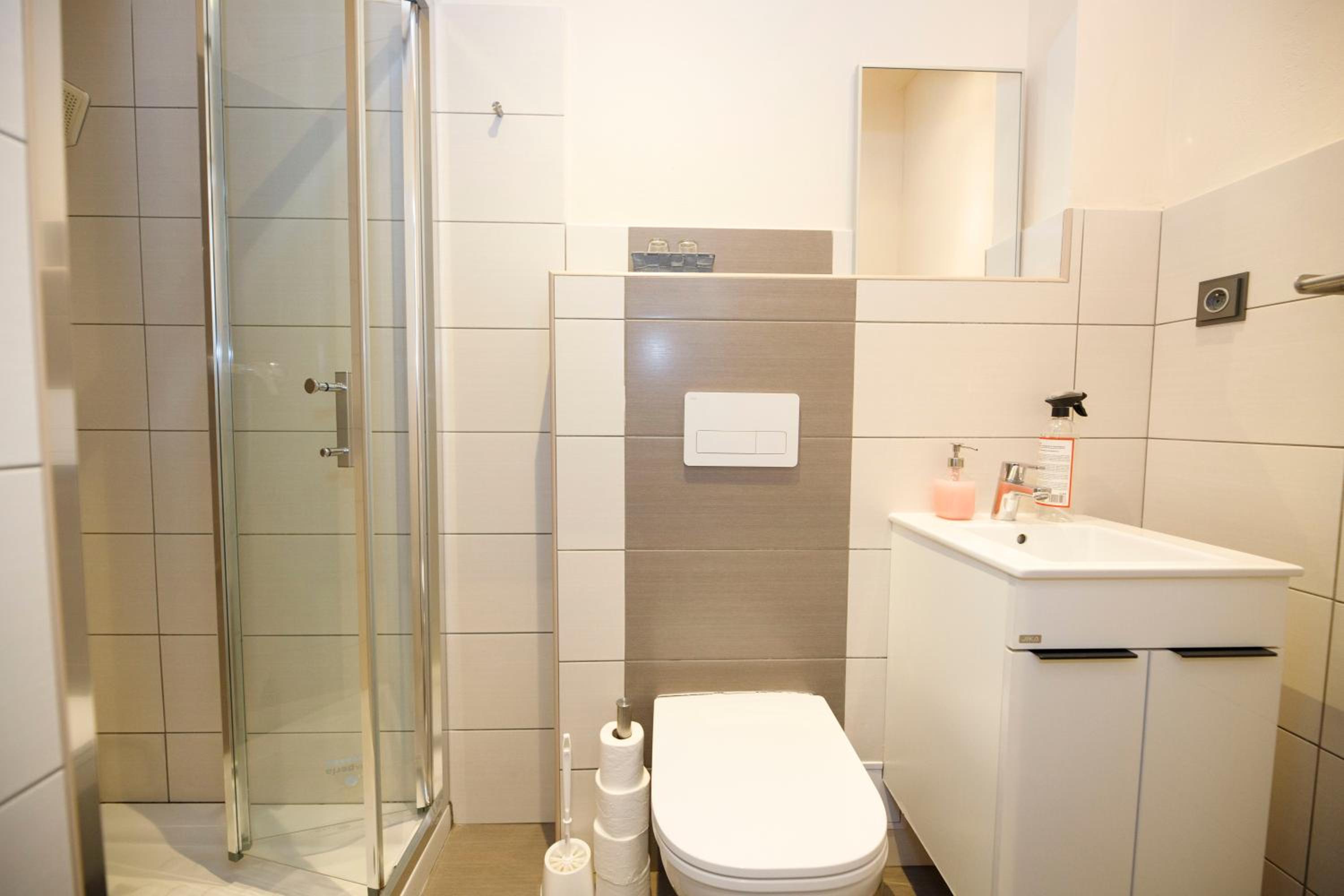 Double or Twin Room with Balcony photo 3