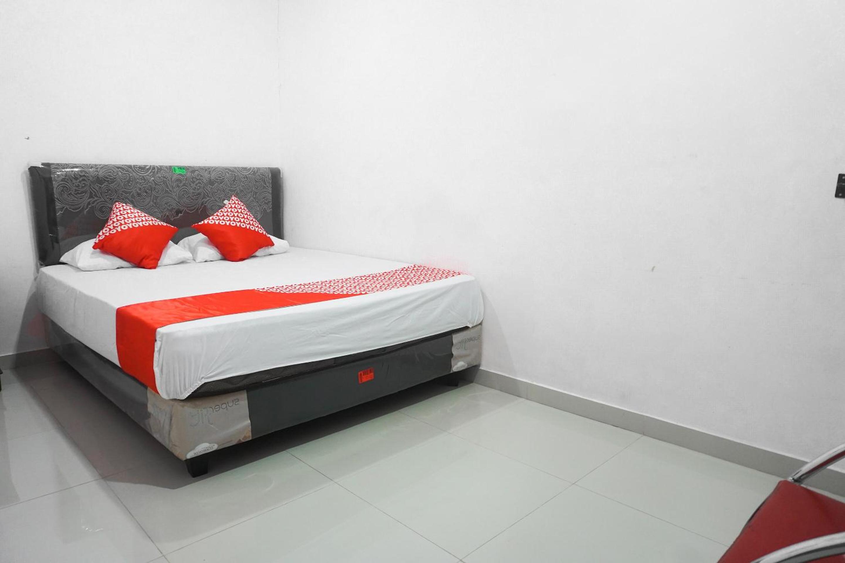 Double Room - Photo 1