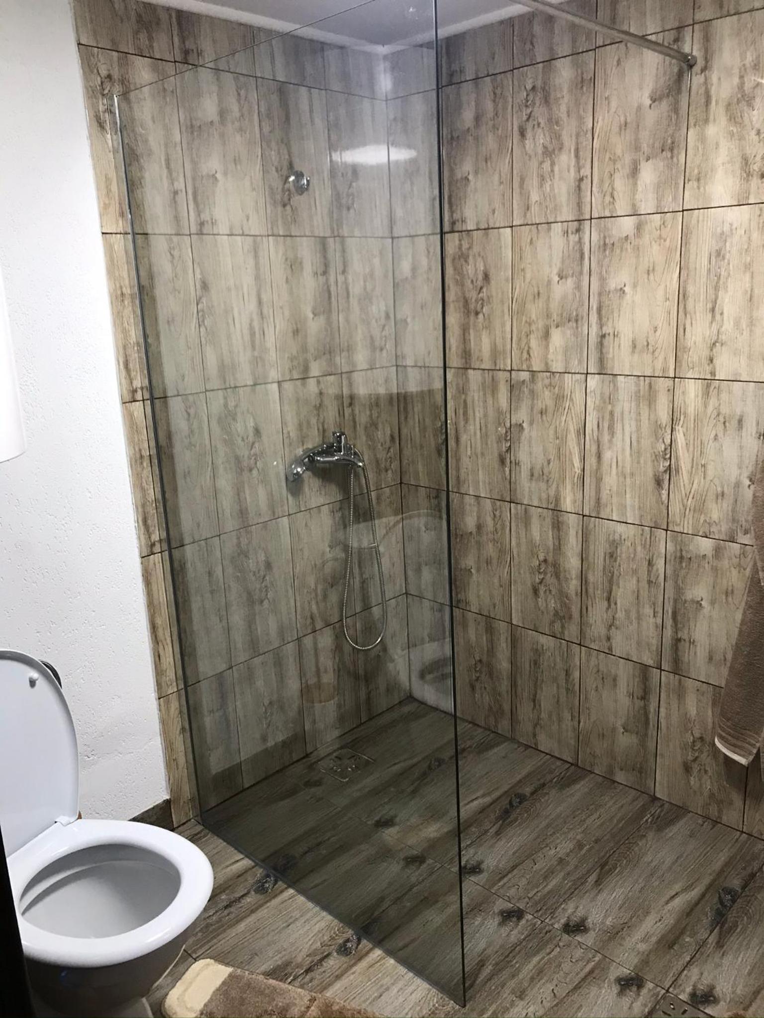 One-Bedroom House photo 3