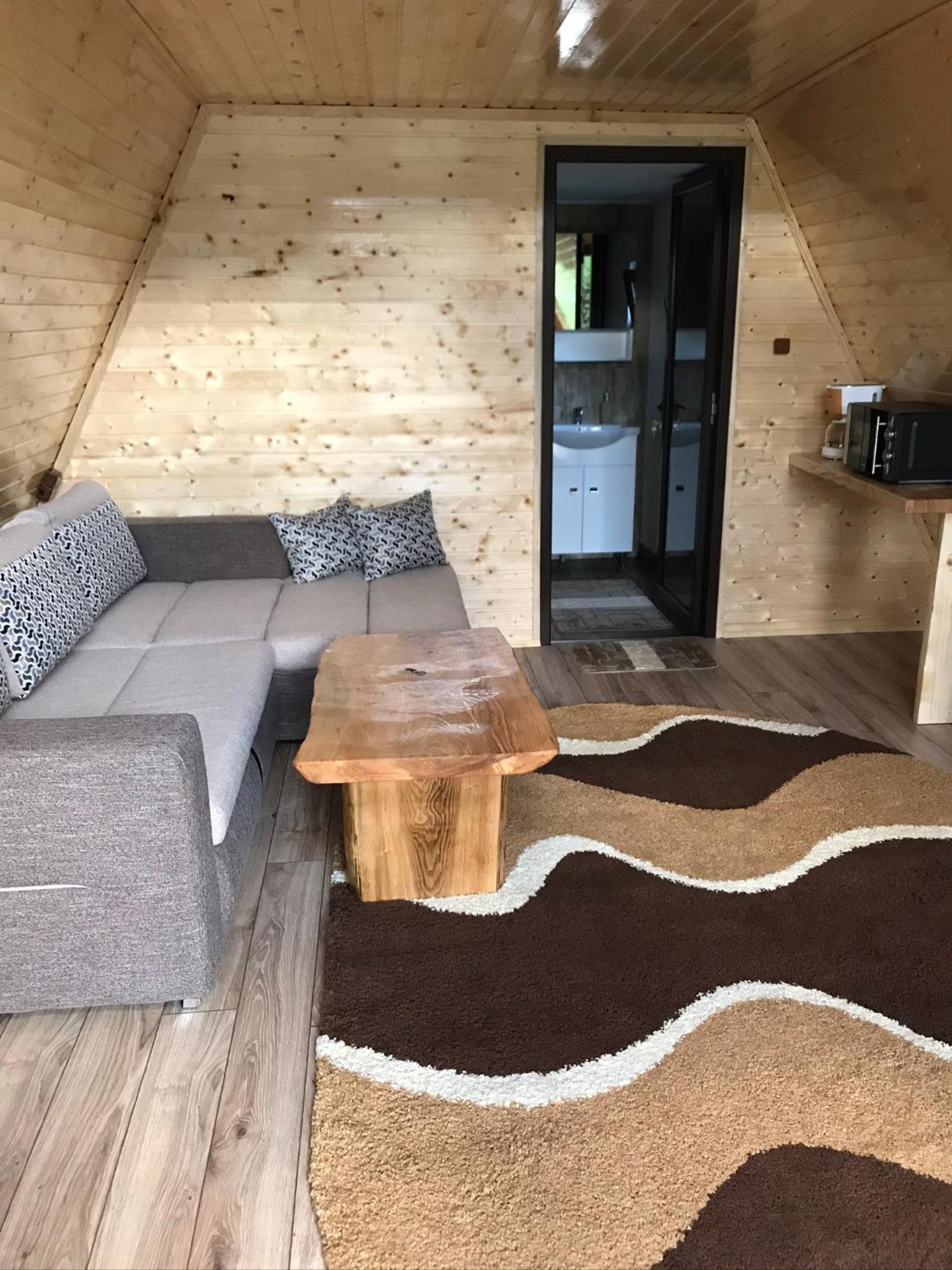 One-Bedroom House photo 1