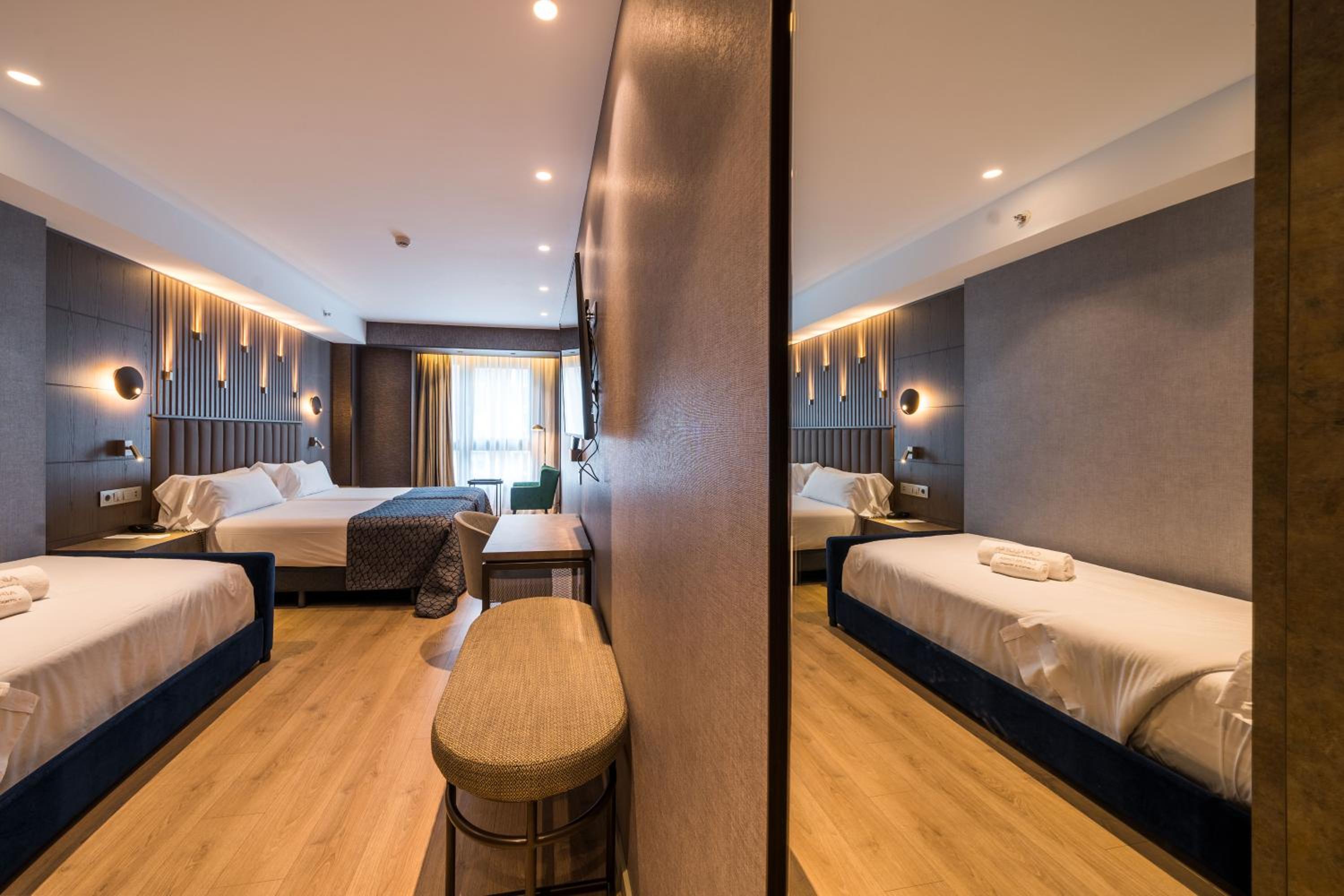 Premium Room (2 Adults + 1 Child) - Photo 3