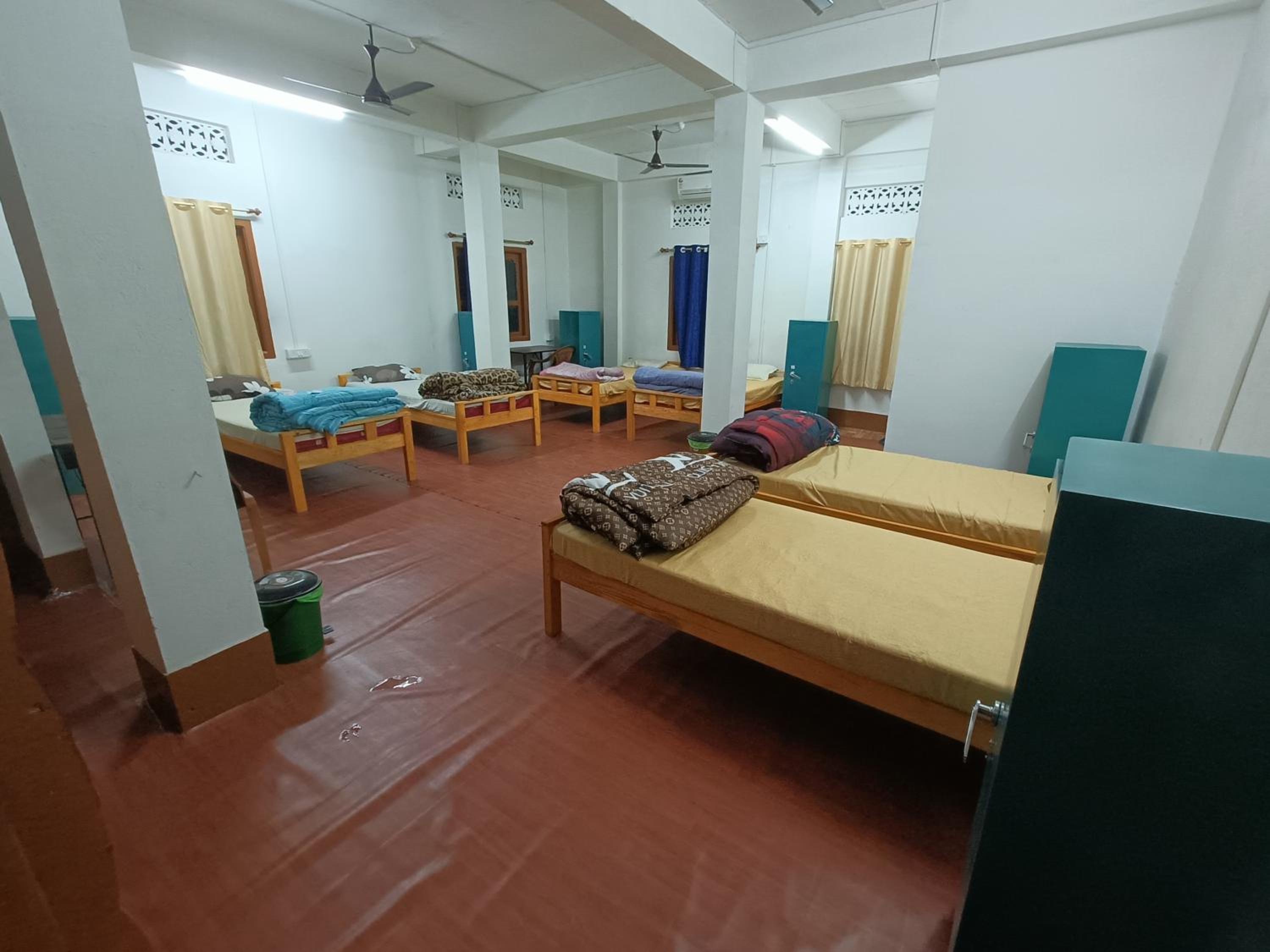 Bed in 6-Bed Dormitory Room photo 1