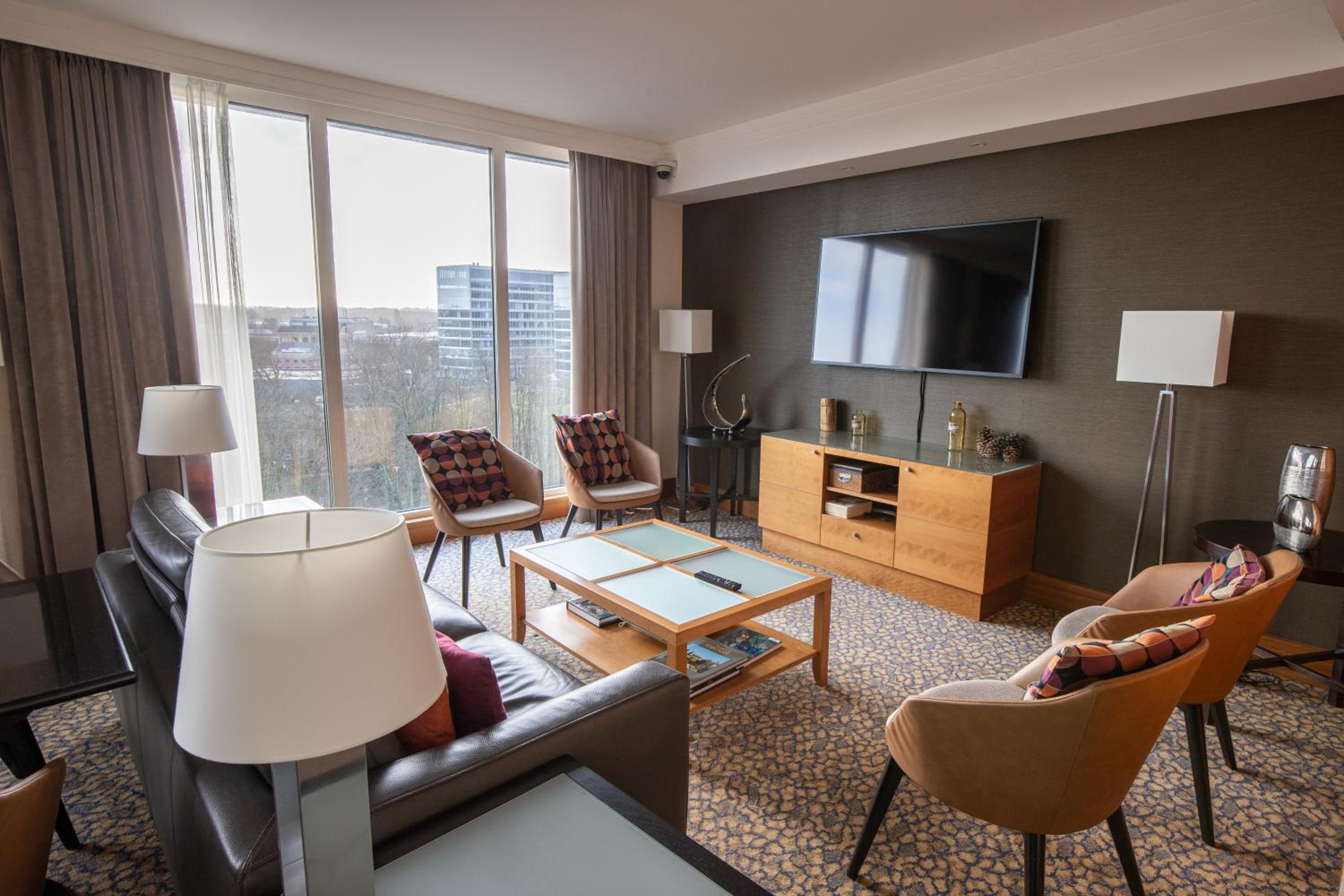 Premium Room - Photo 10