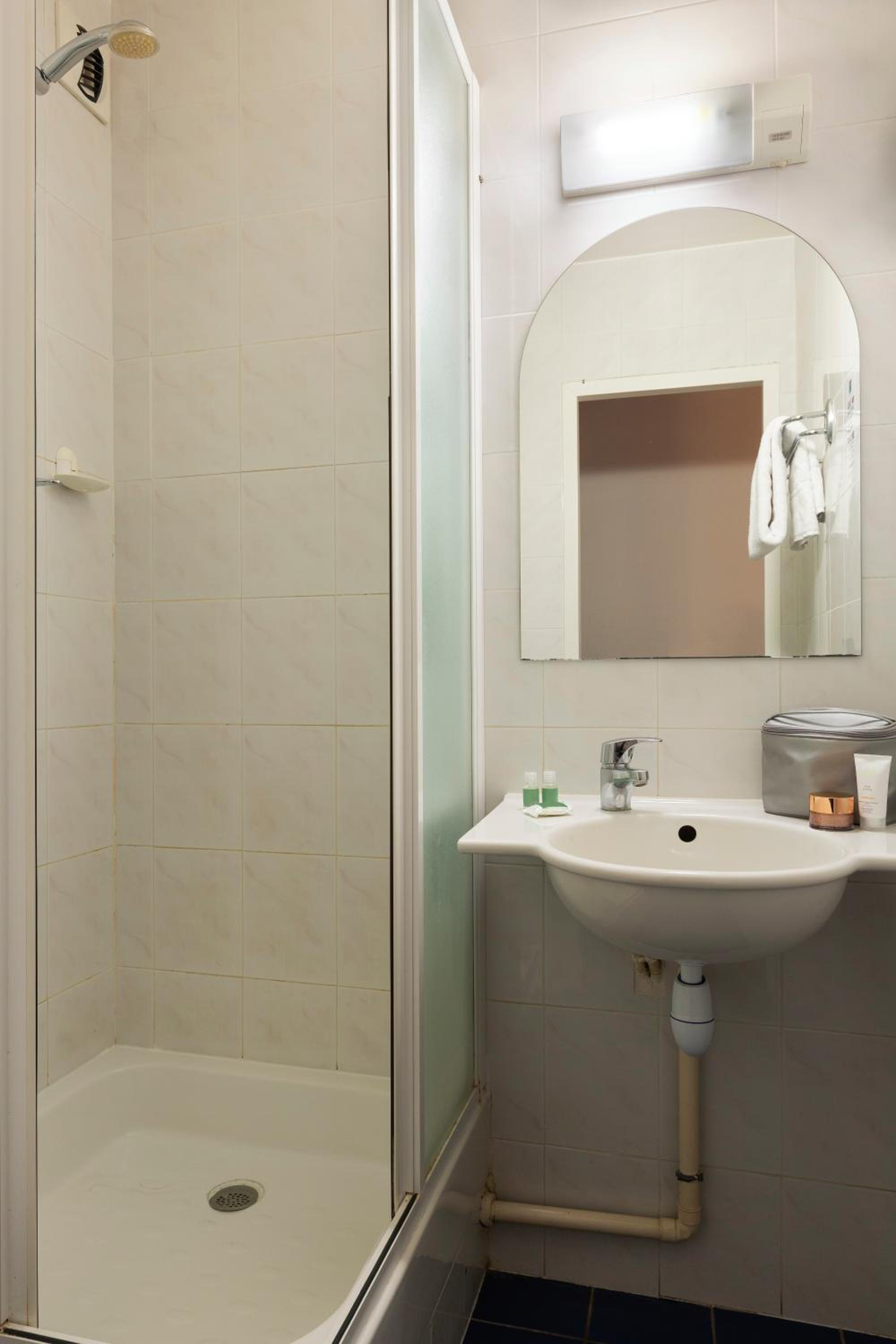 Double Room - Photo 3