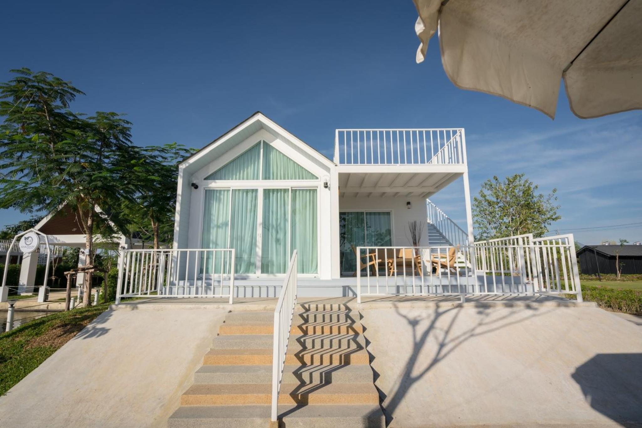 Two-Bedroom House - Photo 15