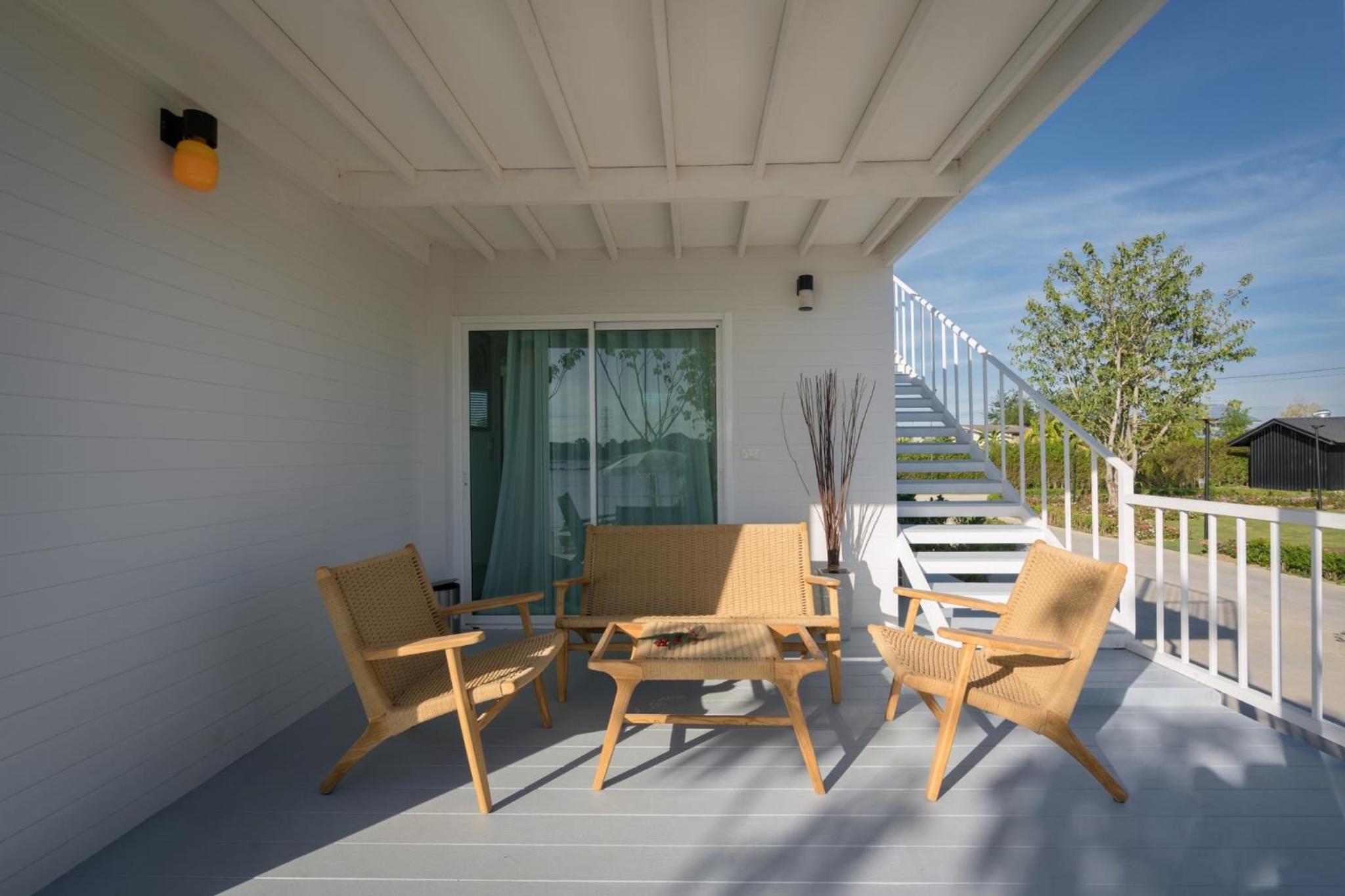 Two-Bedroom House - Photo 8