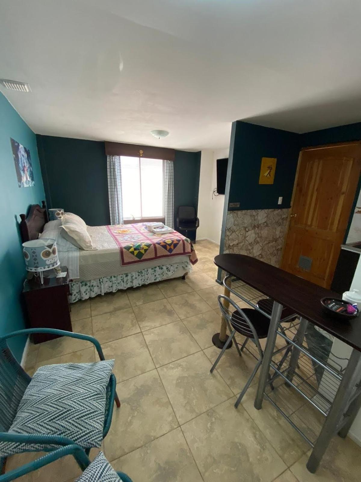 Studio Apartment photo 1