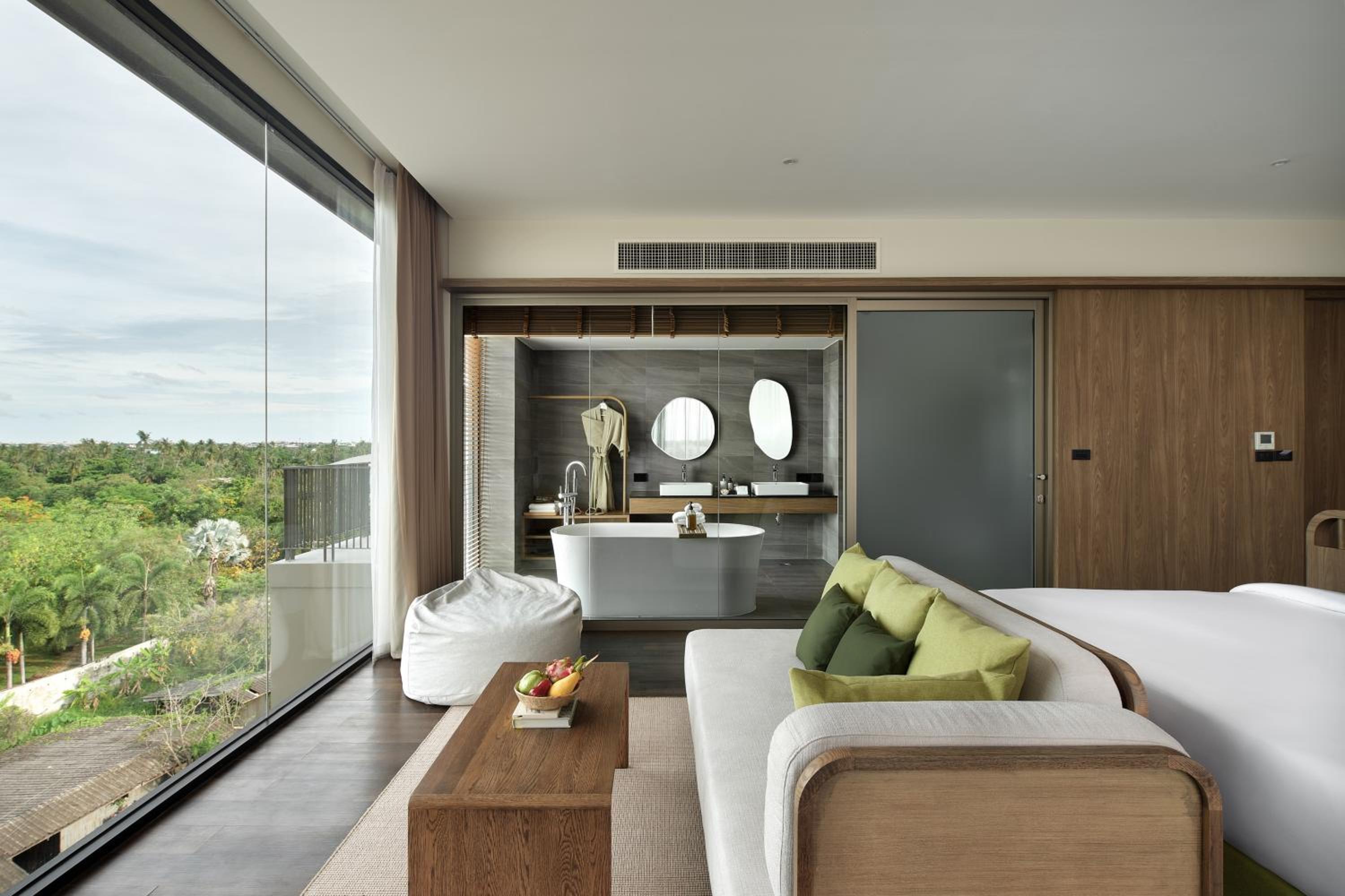 Suite with River View - Photo 3