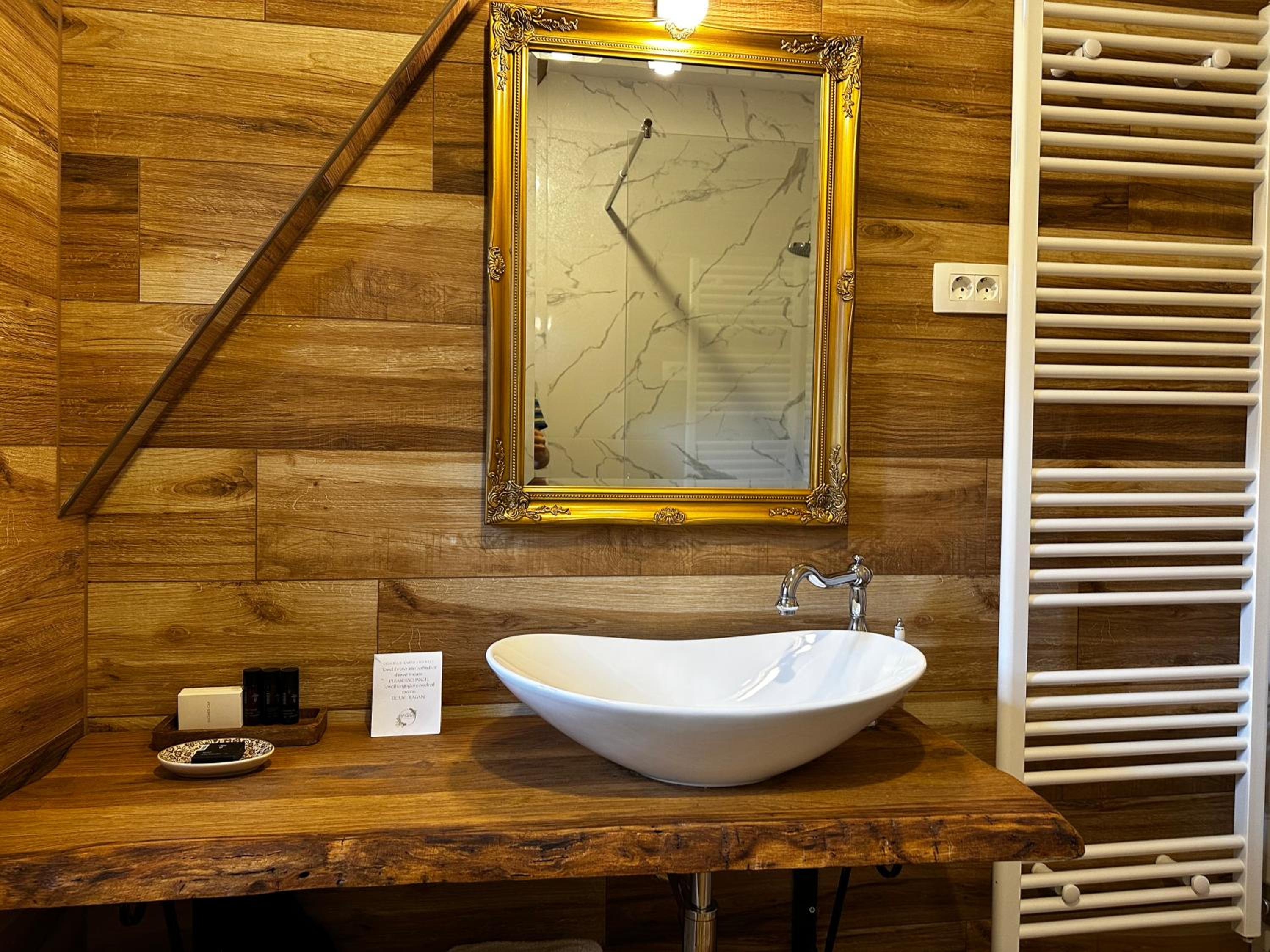 Superior Triple Room - Photo 3