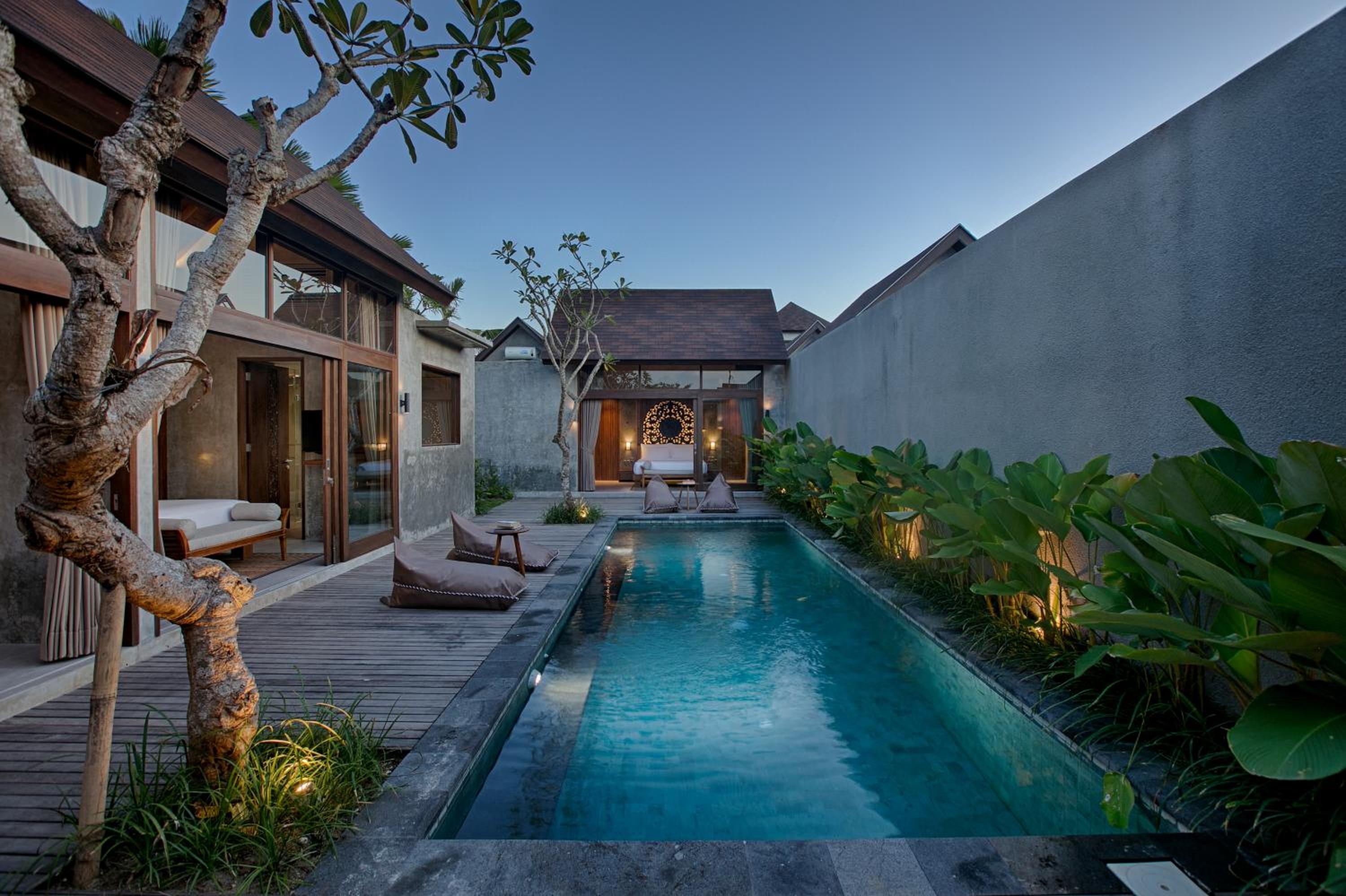 Three-Bedroom Villa - Photo 7