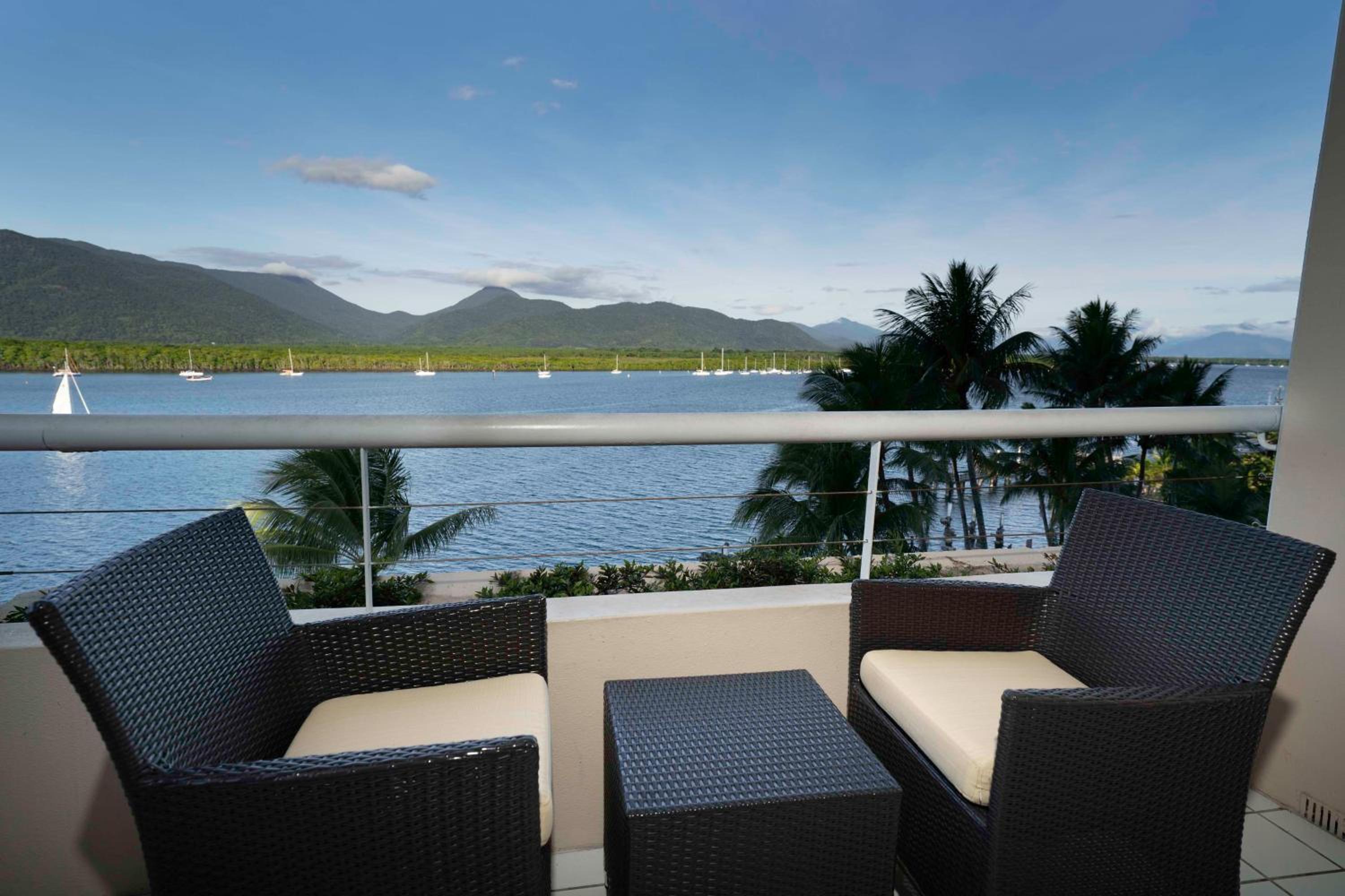 Executive Double Room with Two Double Beds and Water View