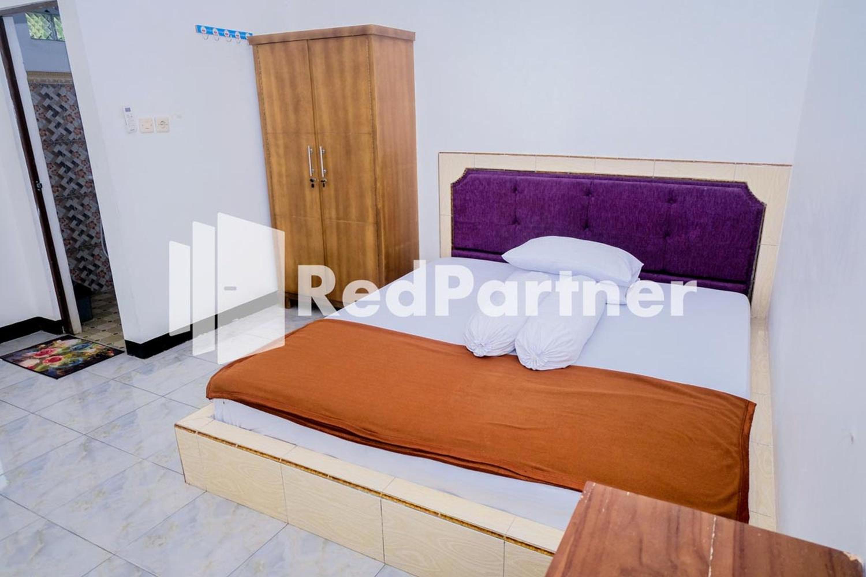 Economy Double Room photo 1