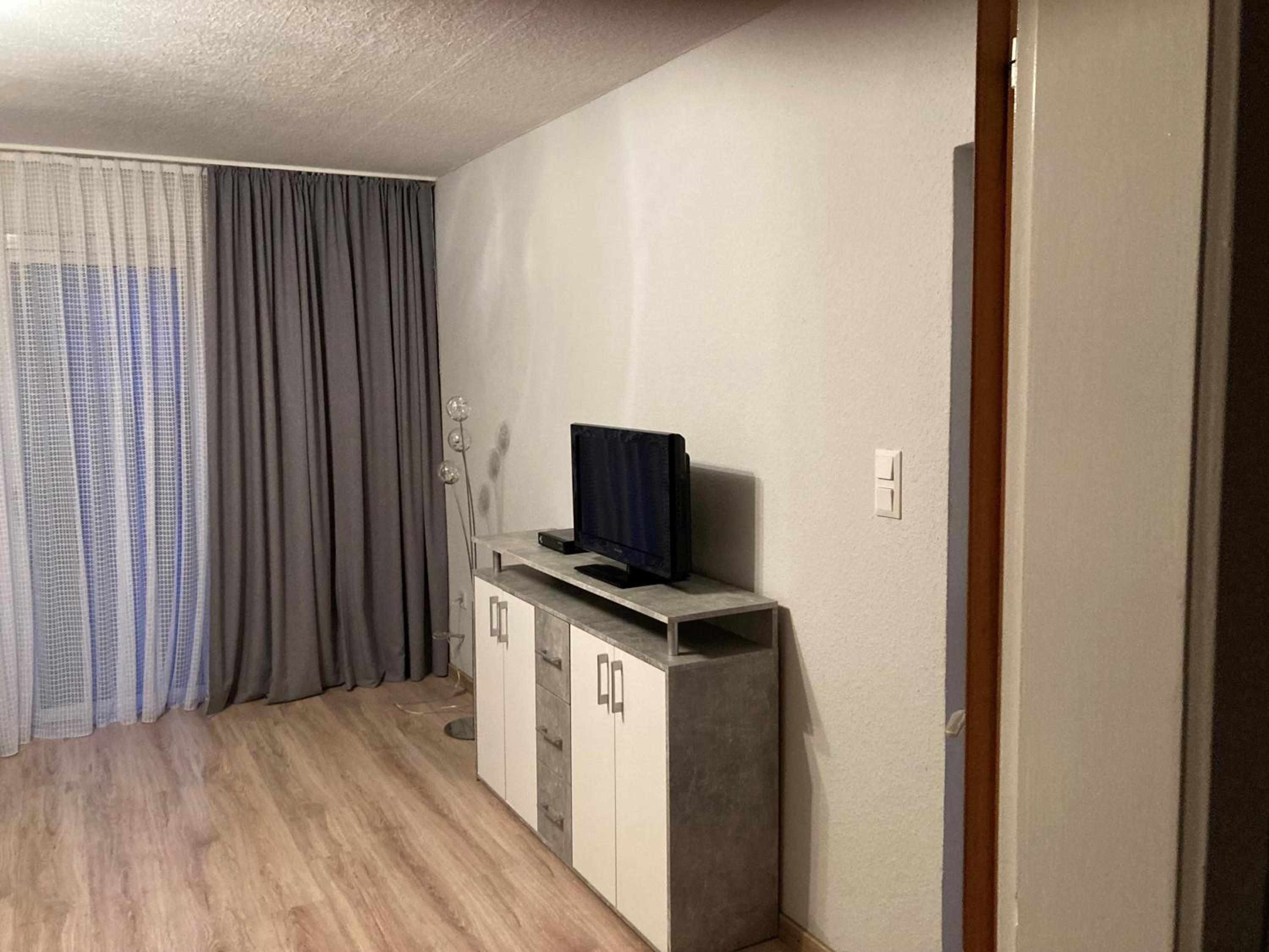 Apartment with Shower photo 2