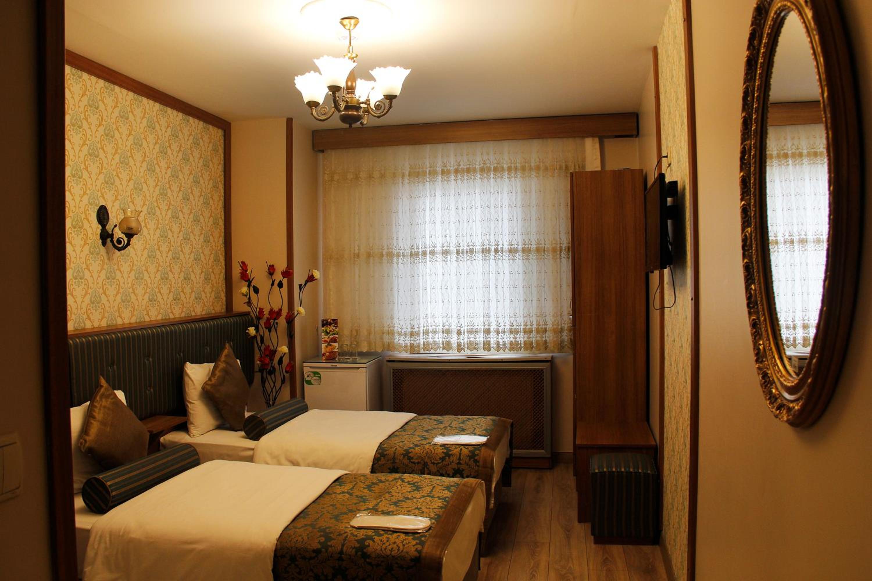 Standard Twin Room photo 2
