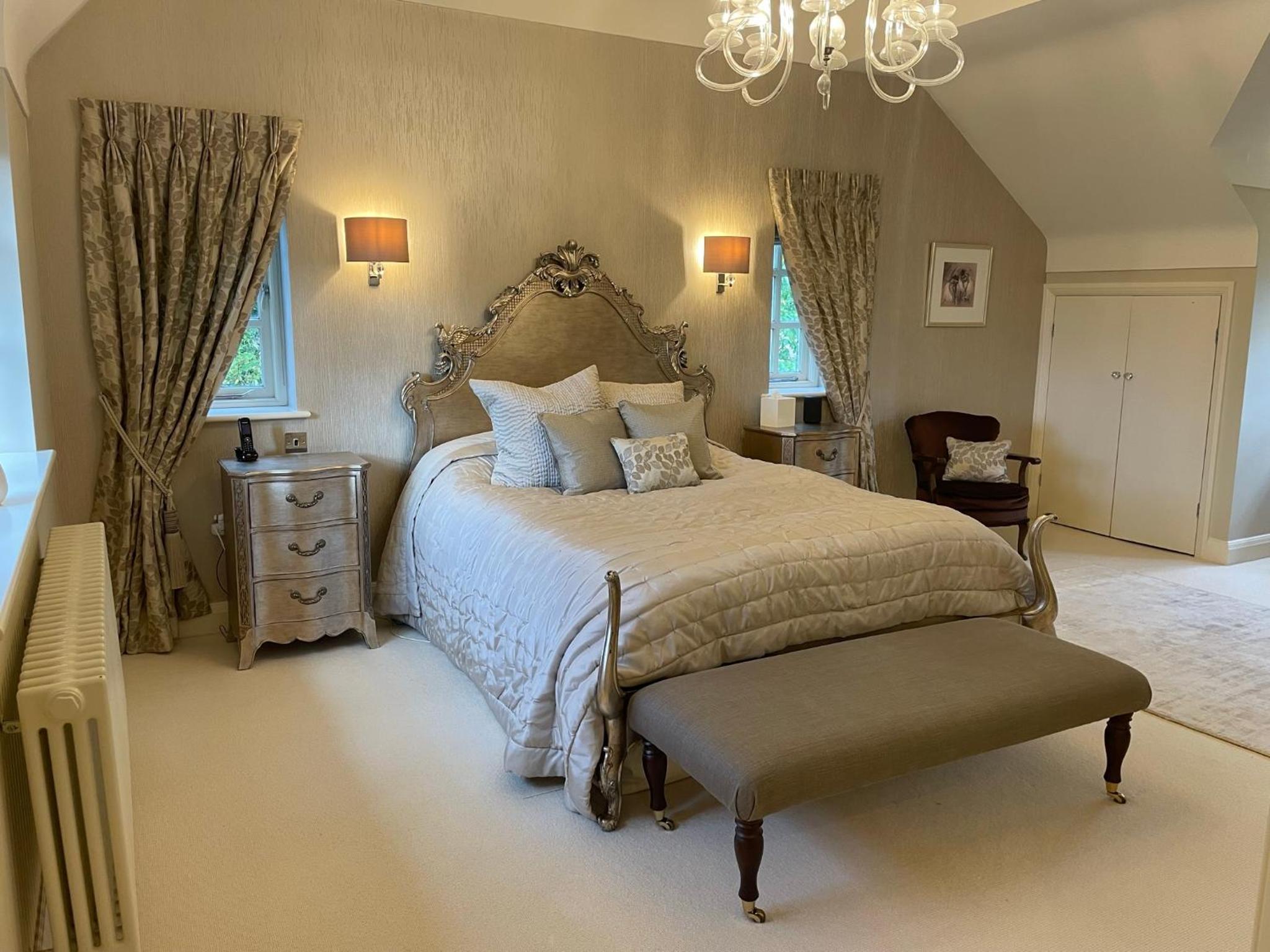 Deluxe King Room photo 1