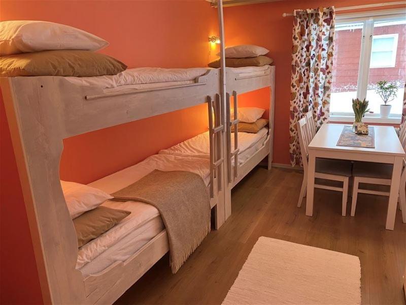 Quadruple Room with Shared Bathroom photo 1