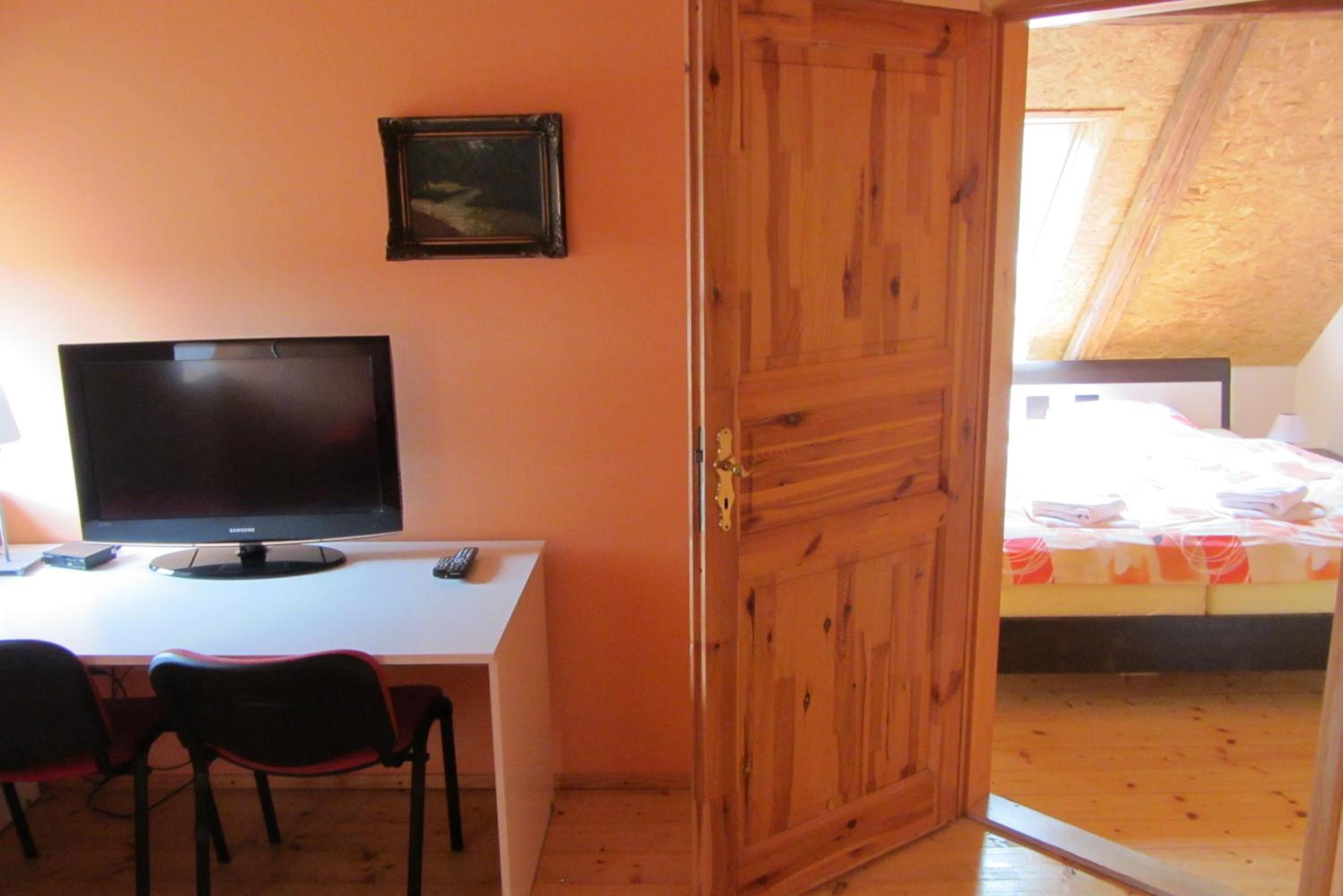 One-Bedroom Suite photo 1