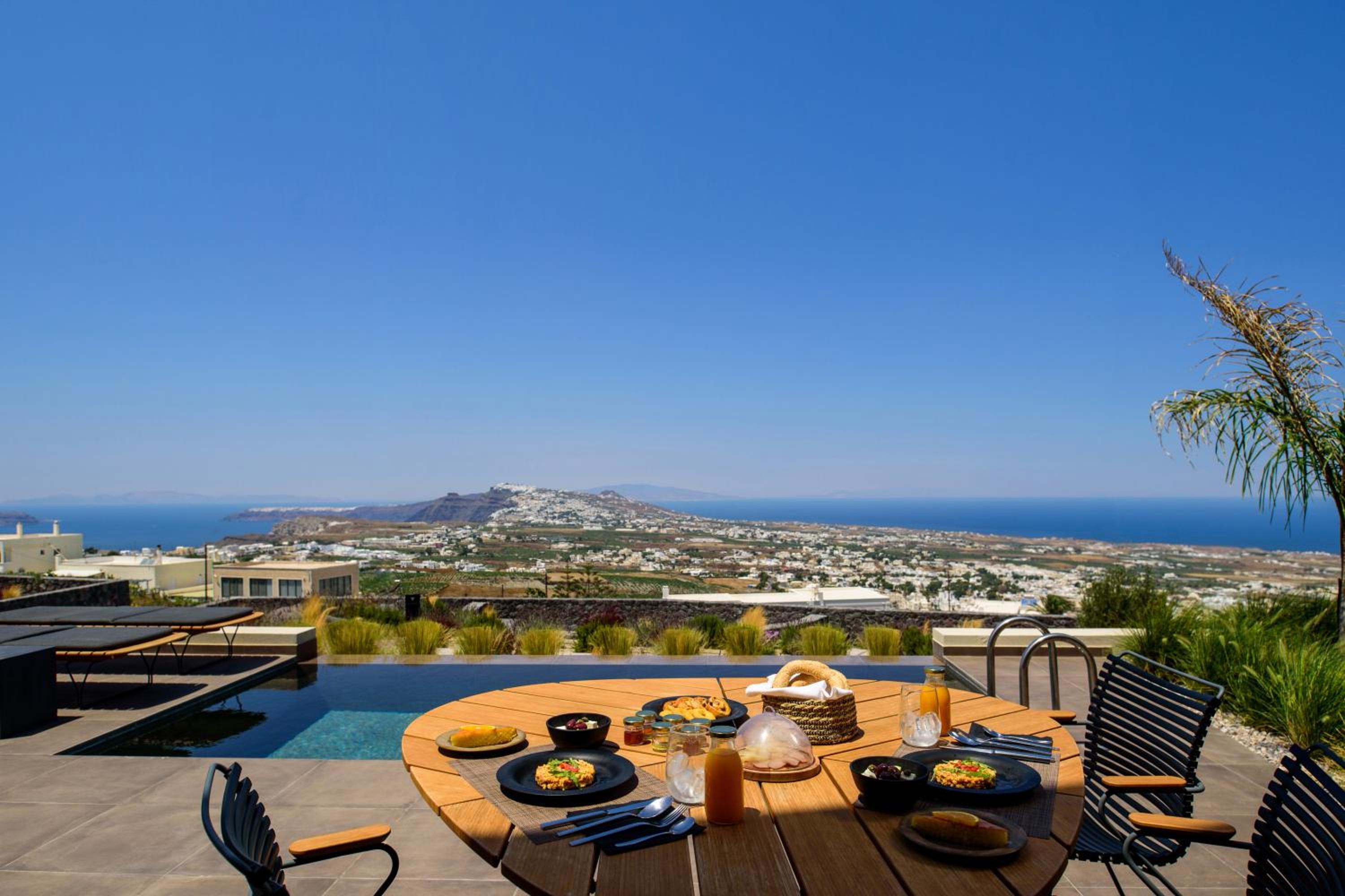 Exclusive Suite with Outdoor Private pool and Caldera View - Photo 17
