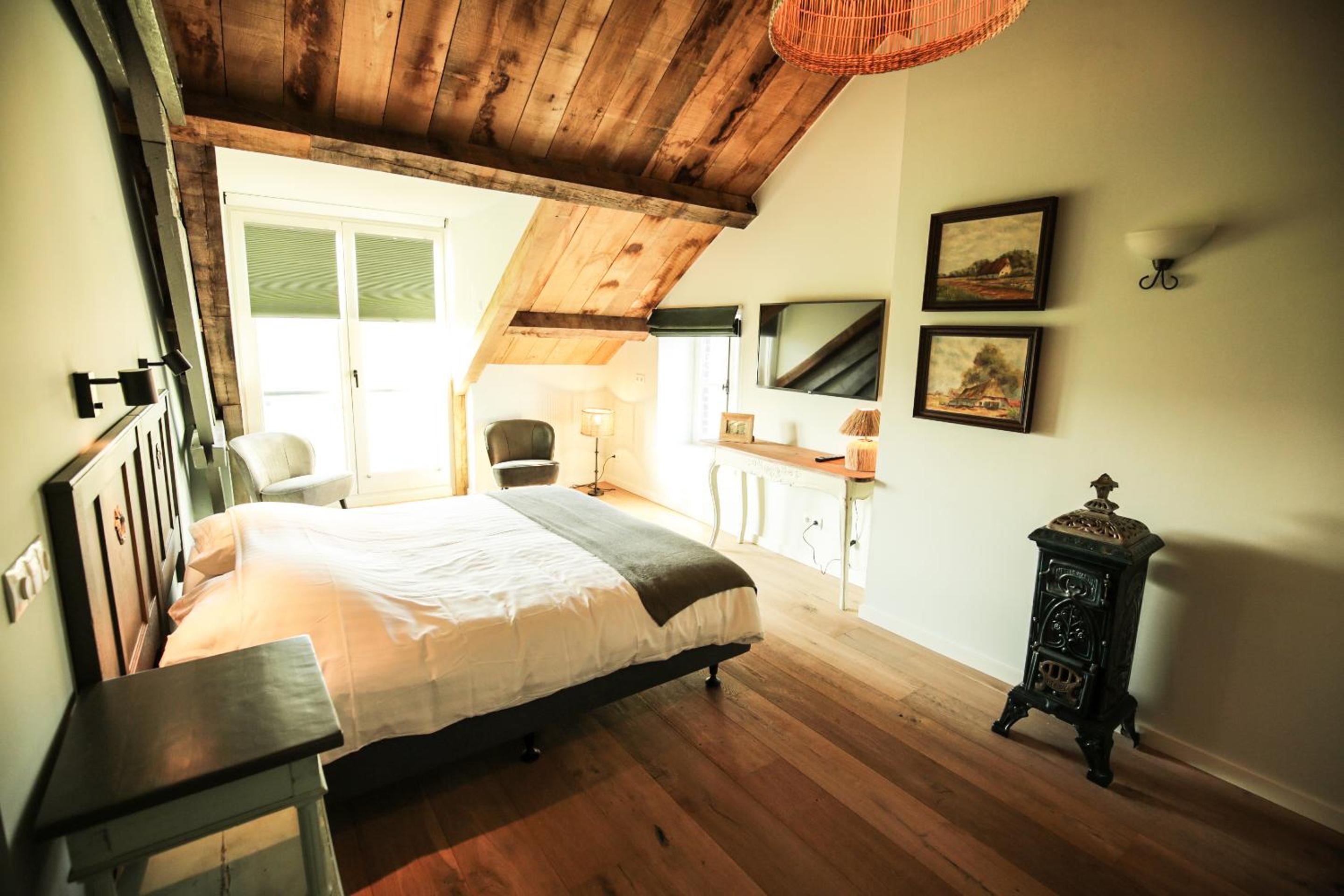 King Room with Garden View