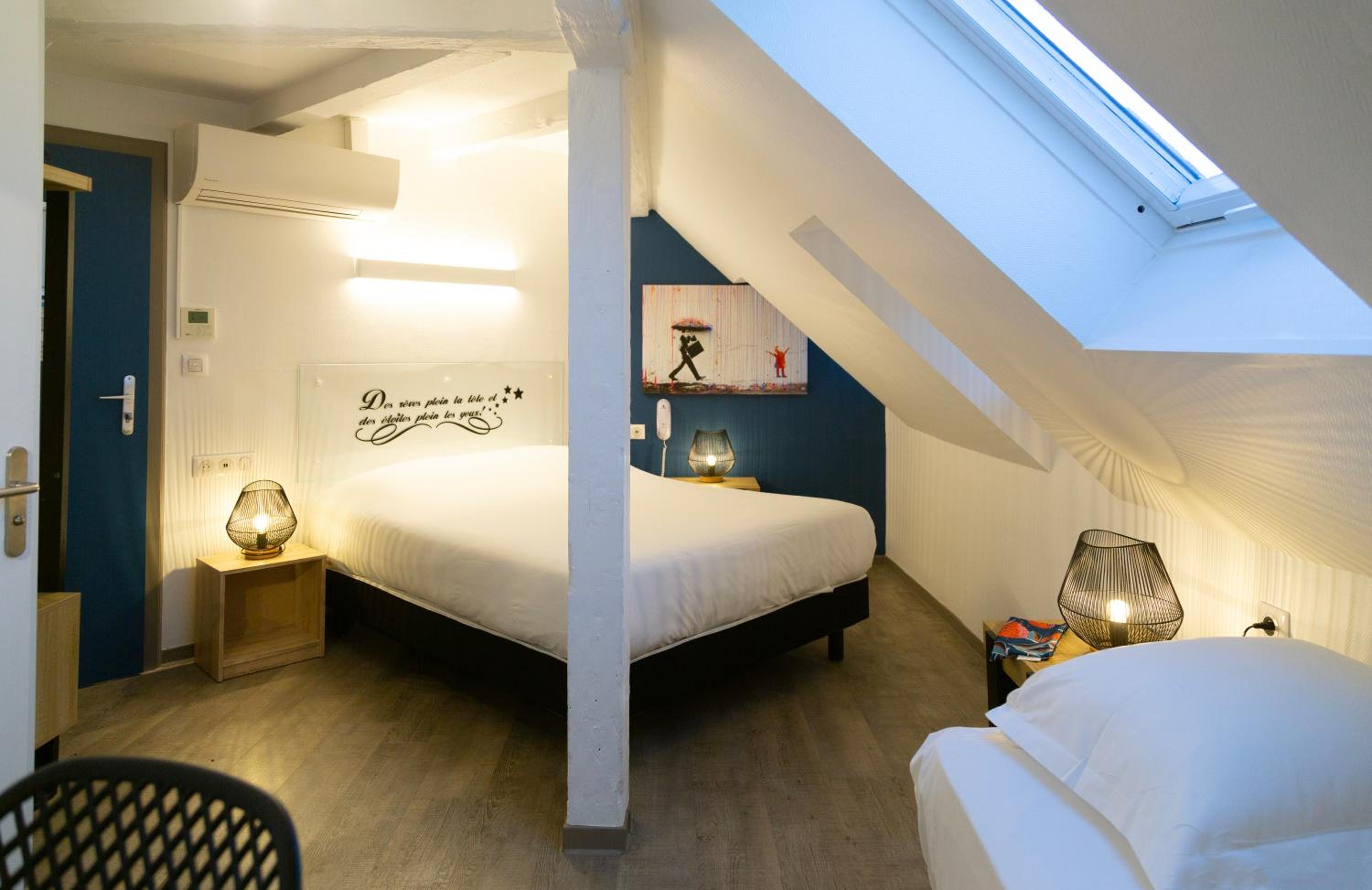 Economy Triple Room - Photo 3