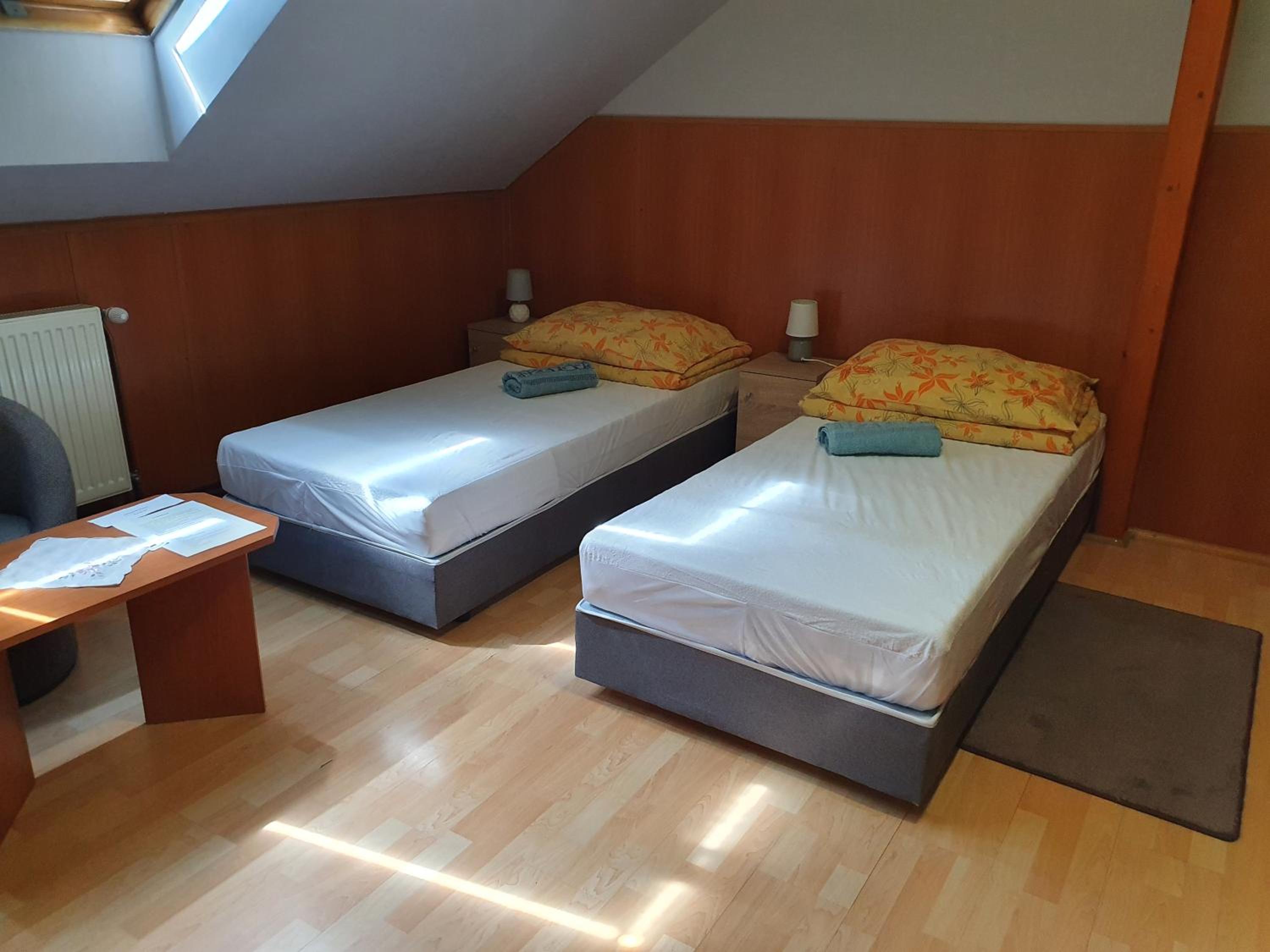 Standard Double or Twin Room photo 2