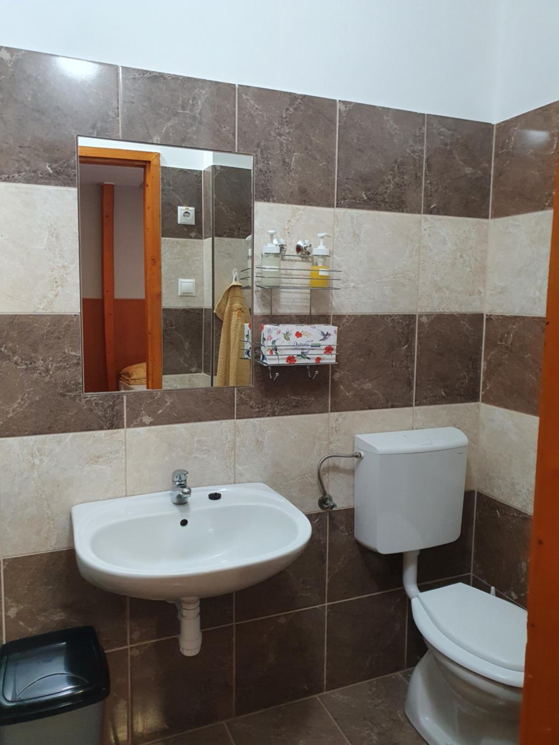 Standard Double or Twin Room photo 3