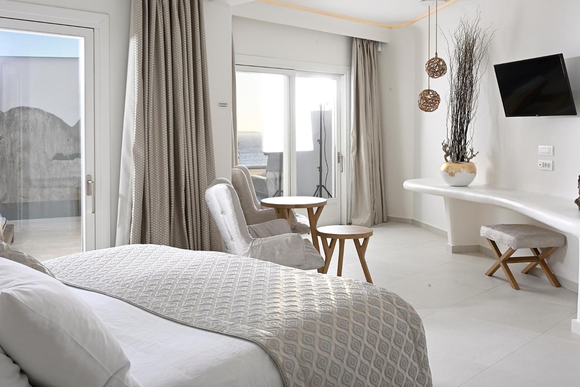 Exclusive Suite with Private Pool 