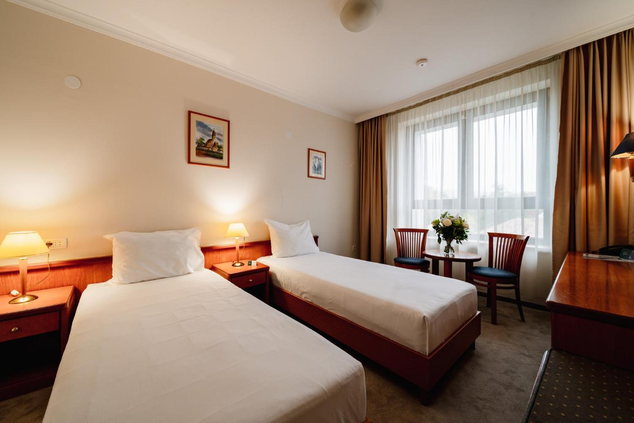 Standard Double or Twin Room photo 3