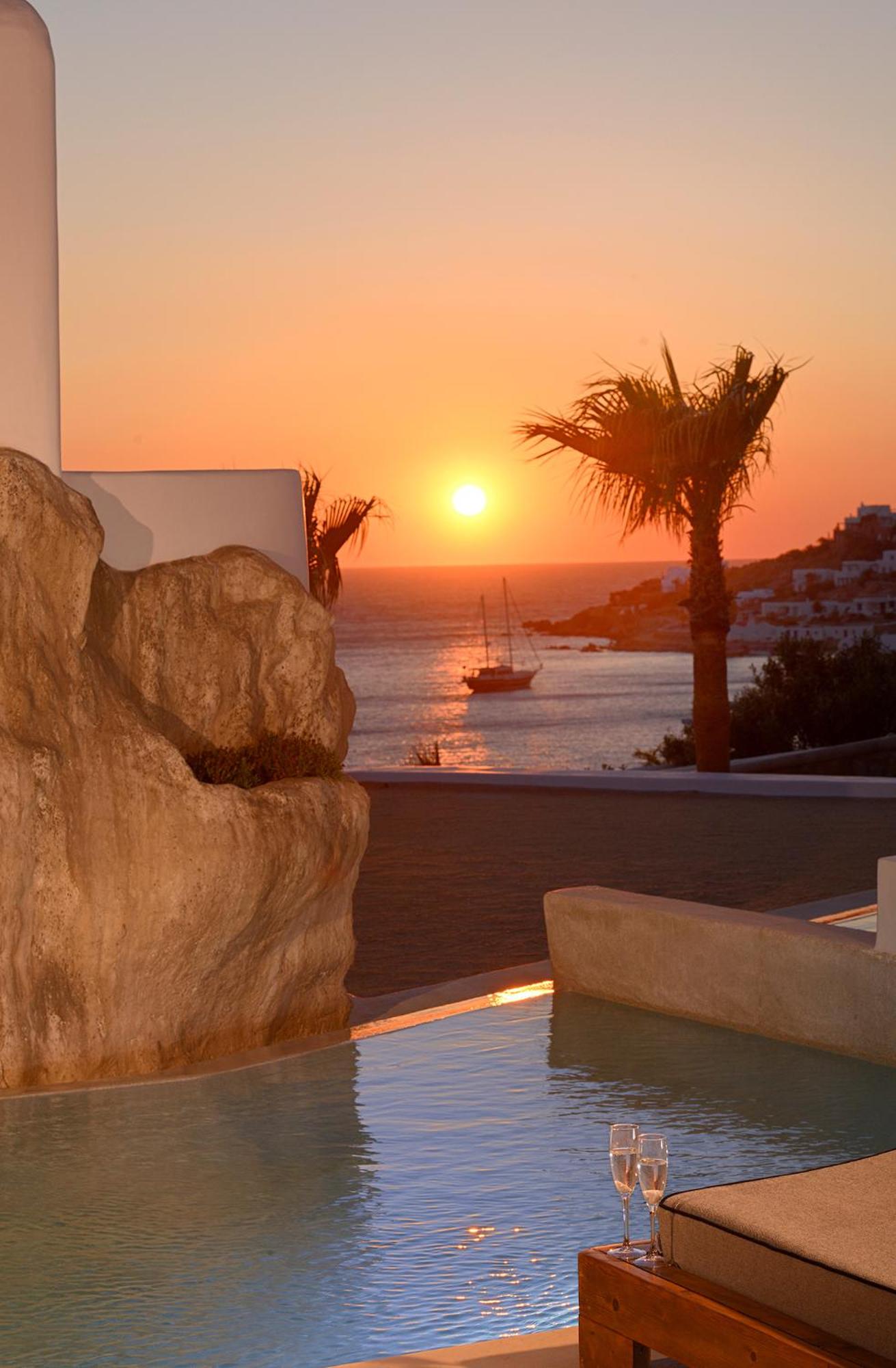 Exclusive Two Bedroom Suite with Private Pool and Side Sea View photo 2