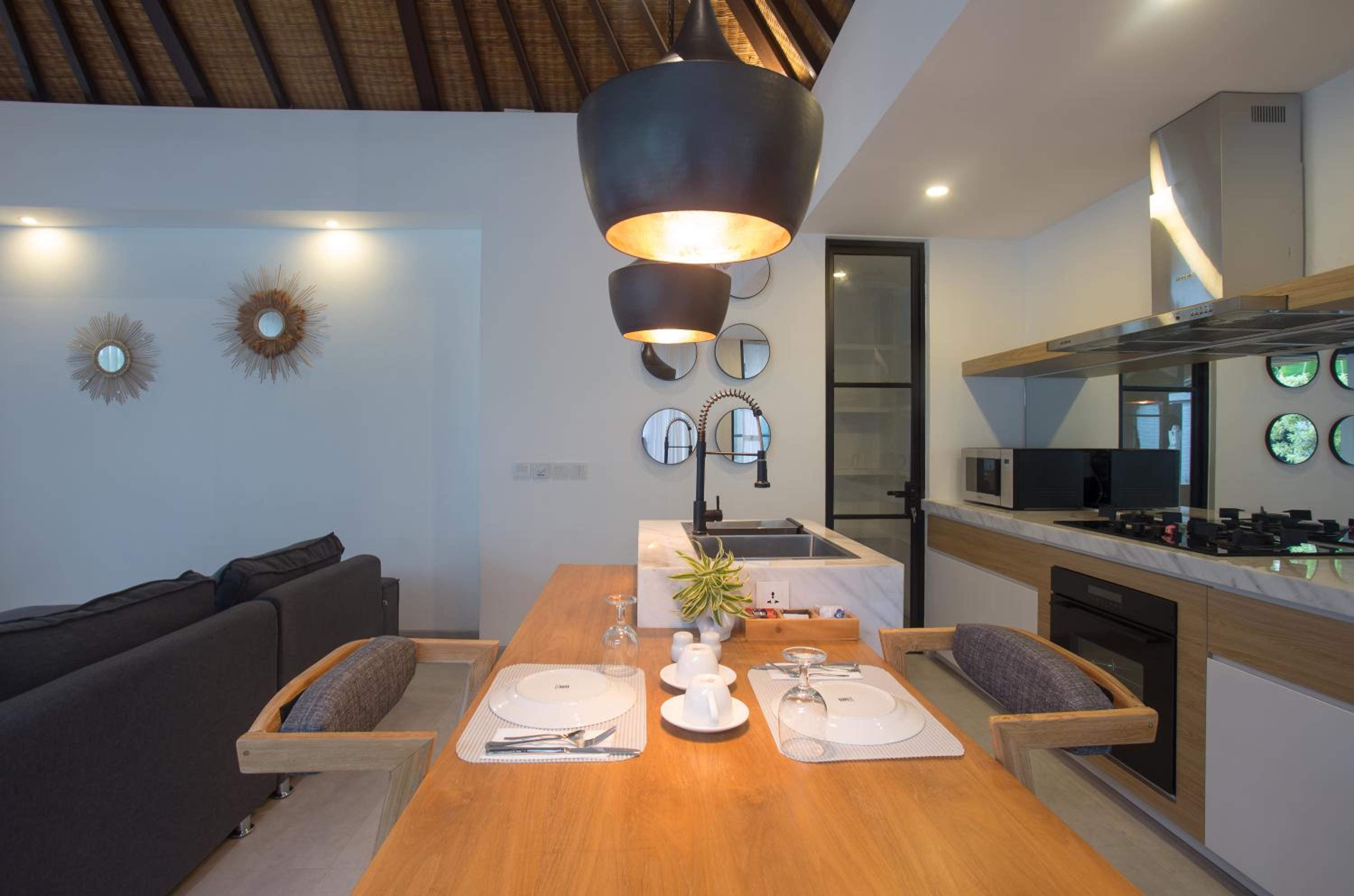 Villa with Private Pool - Photo 18