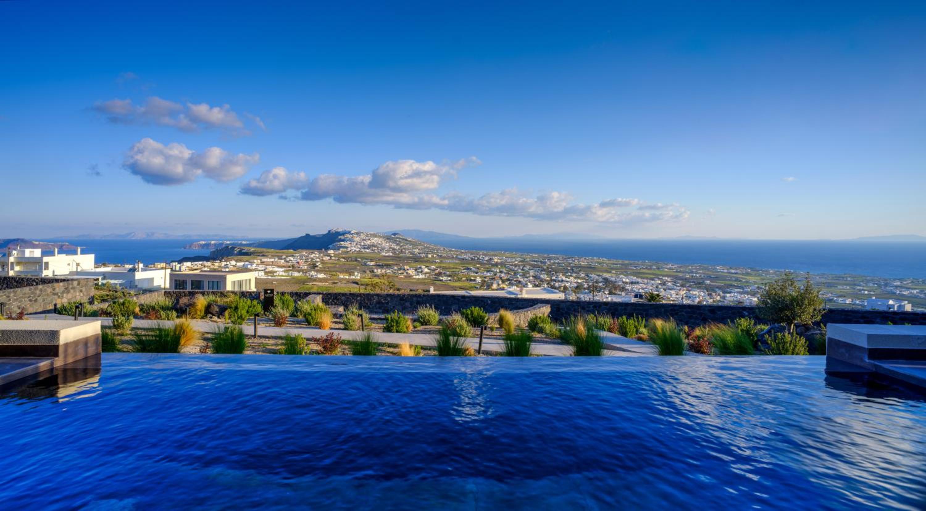 Executive Two Bedroom Suite with Private Heated Pool and Caldera View - Photo 17