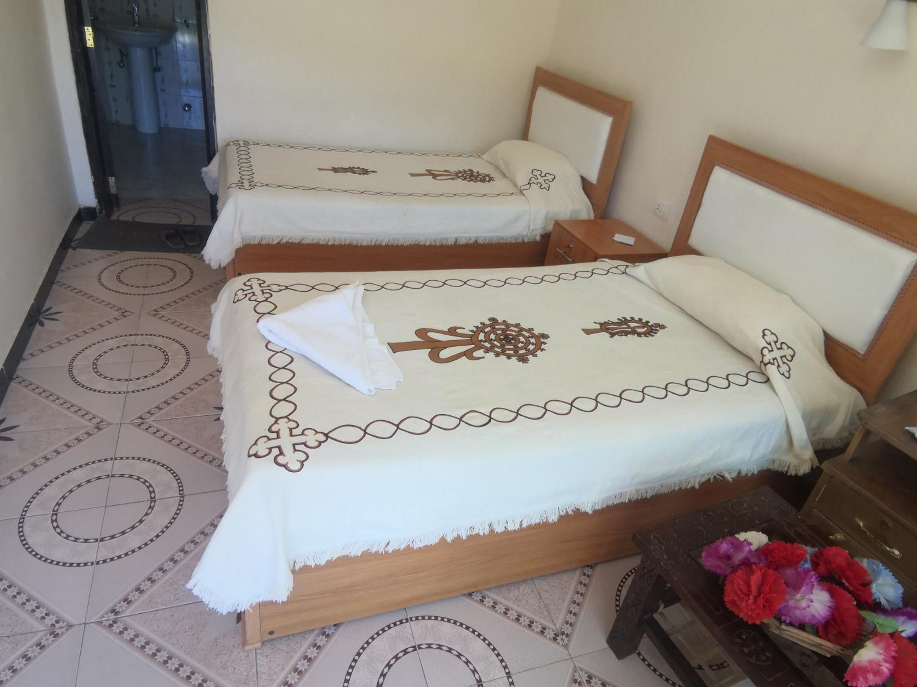 Double or Twin Room photo 3