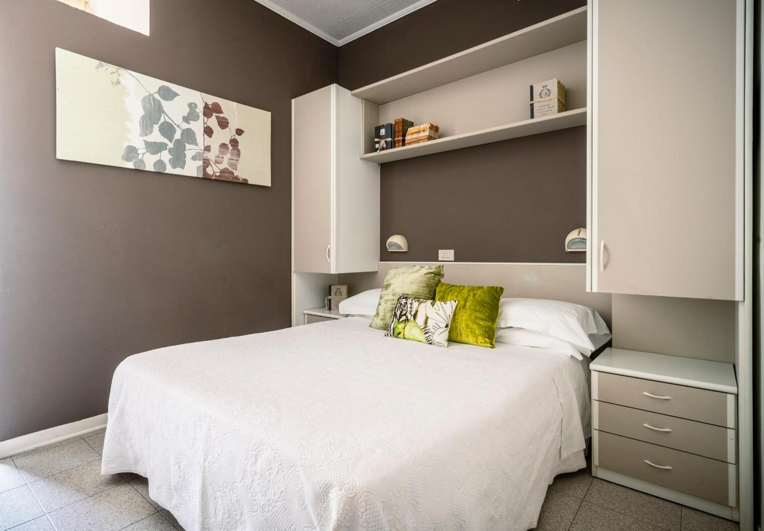 Economy Double Room photo 1