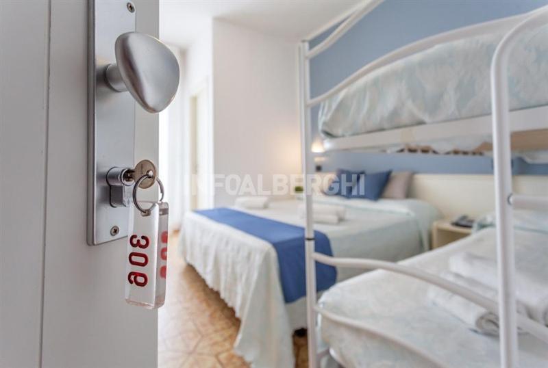 Comfort Quadruple Room - Photo 4