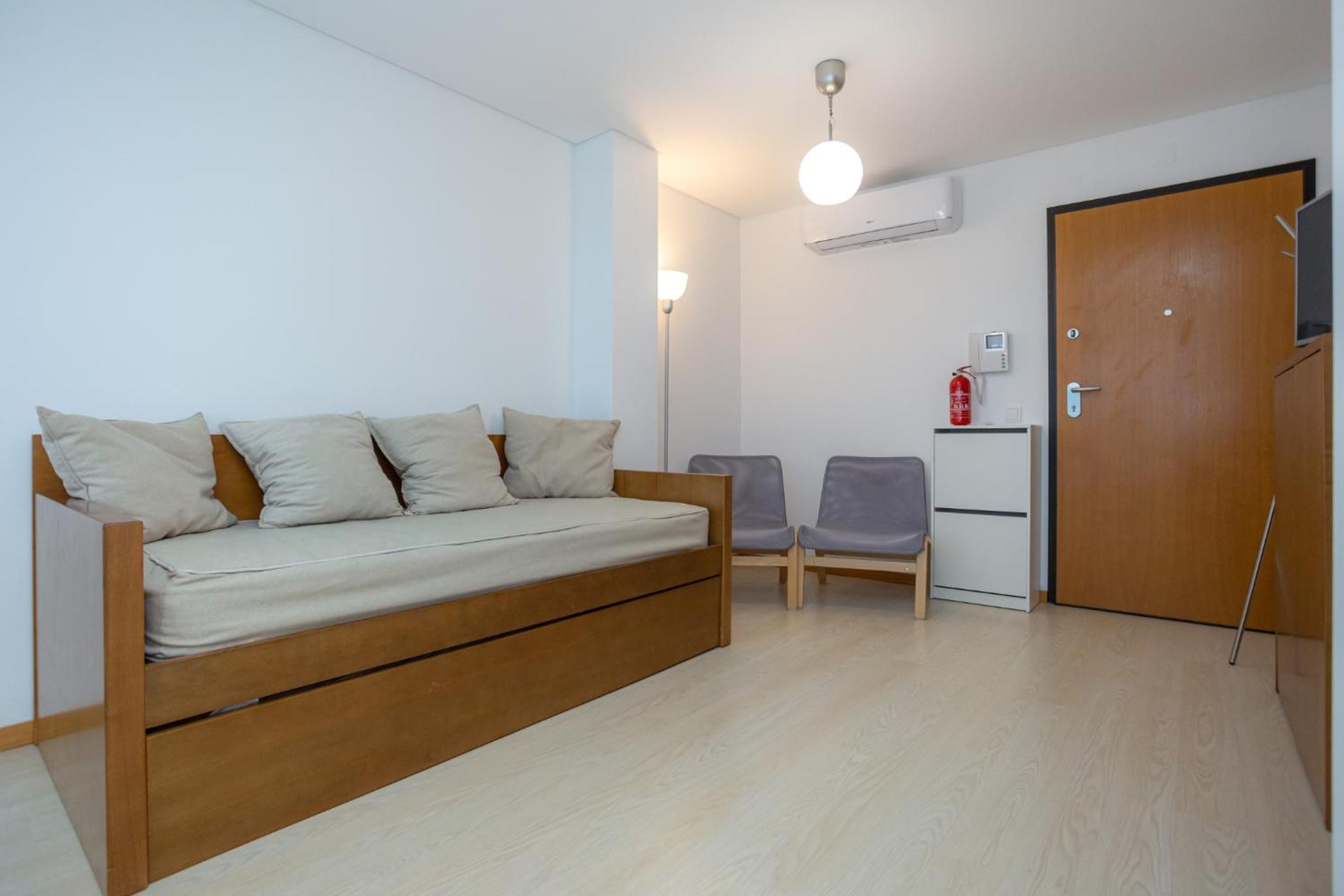 Apartment with Balcony photo 2