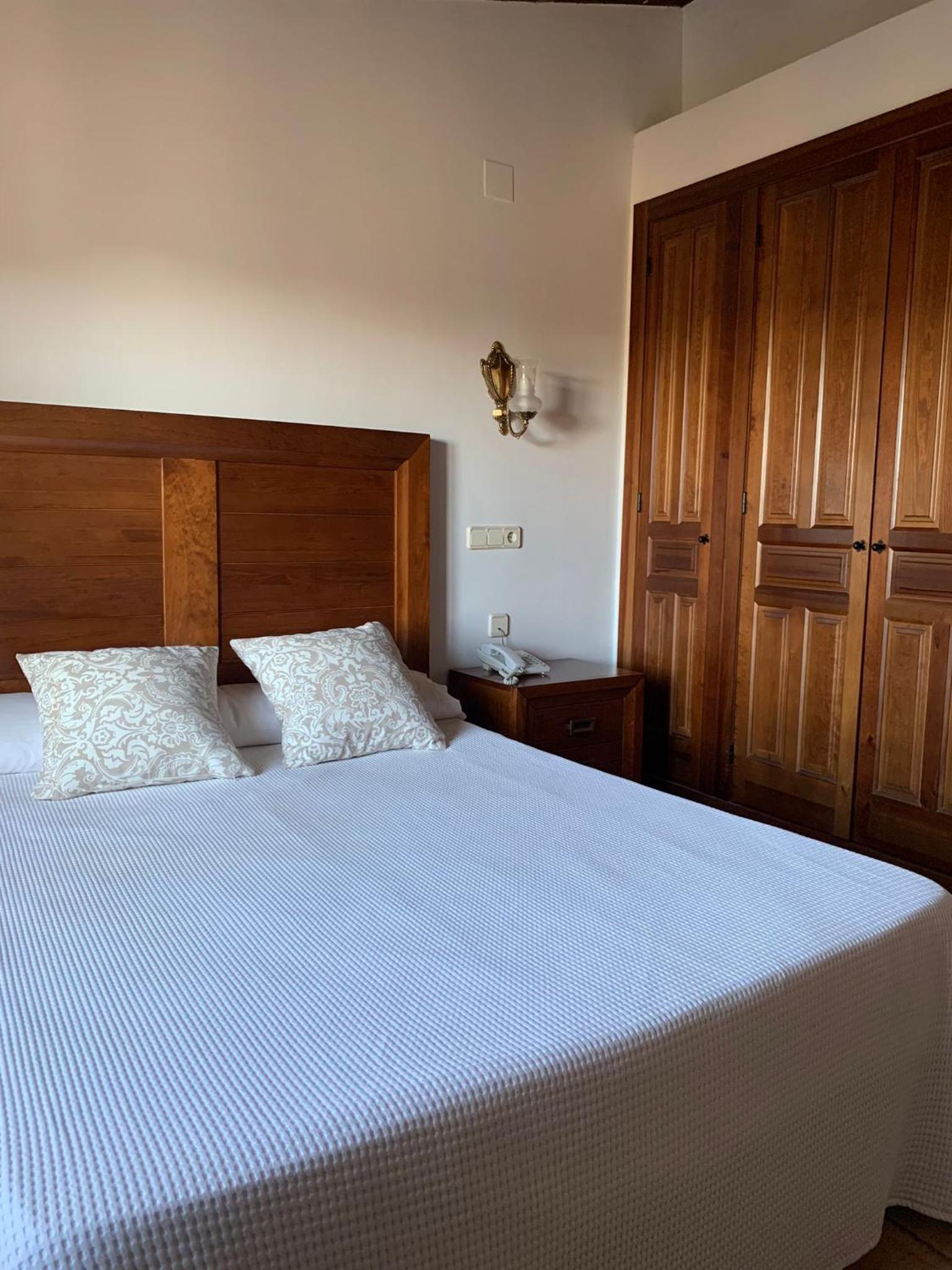 Double Room - Photo 1
