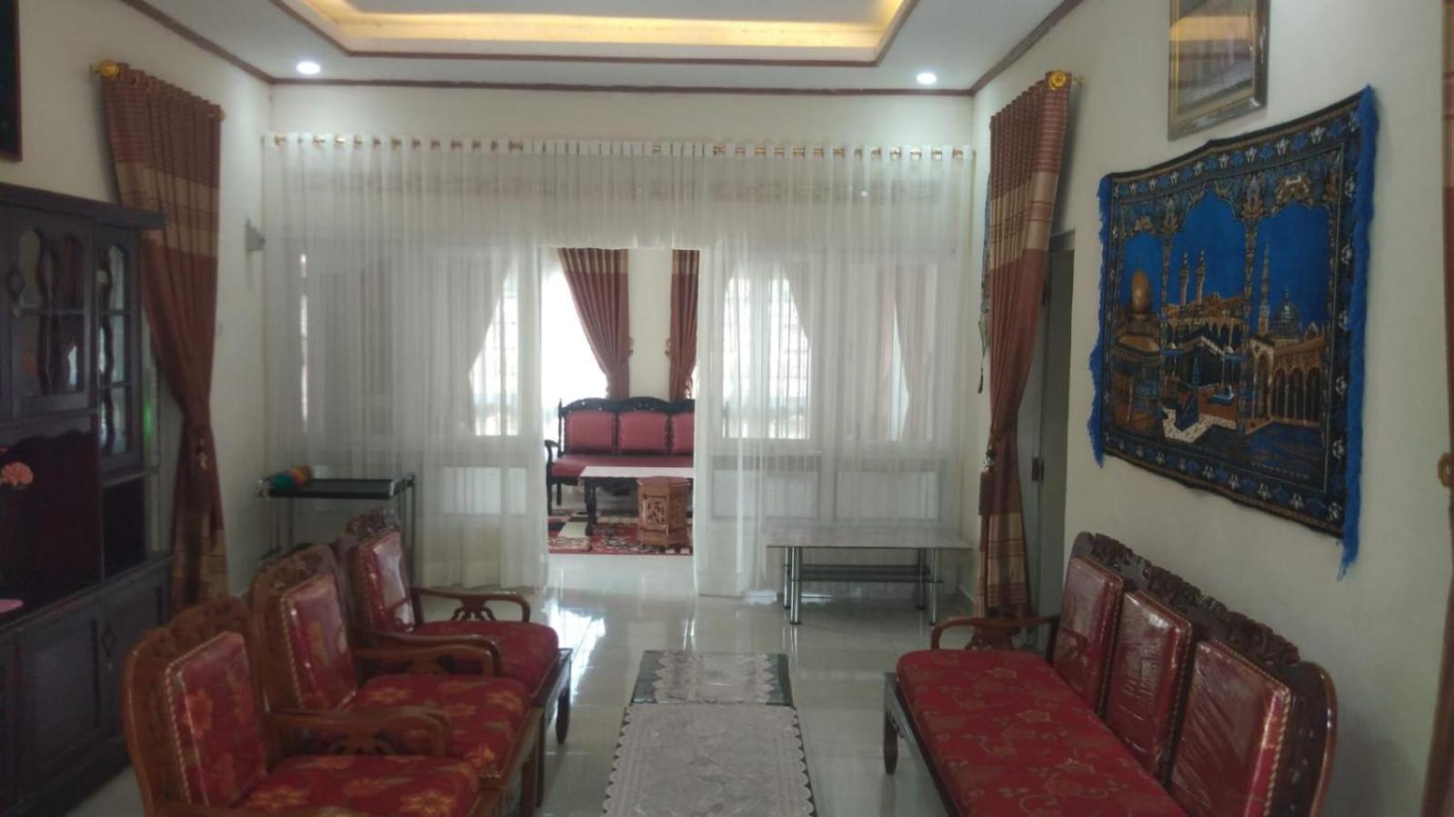 Four-Bedroom House photo 2