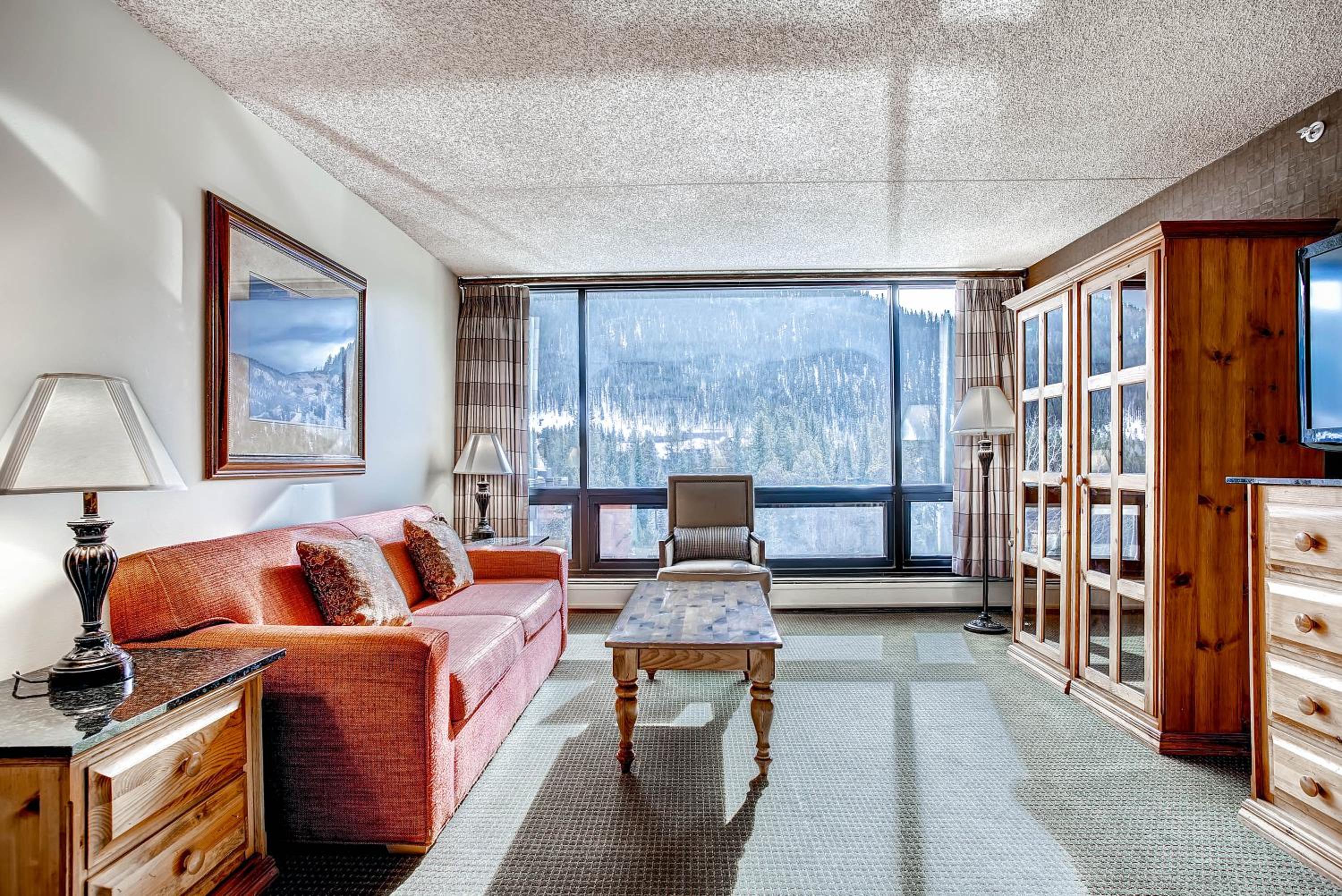 Loft Suite - Photo 2