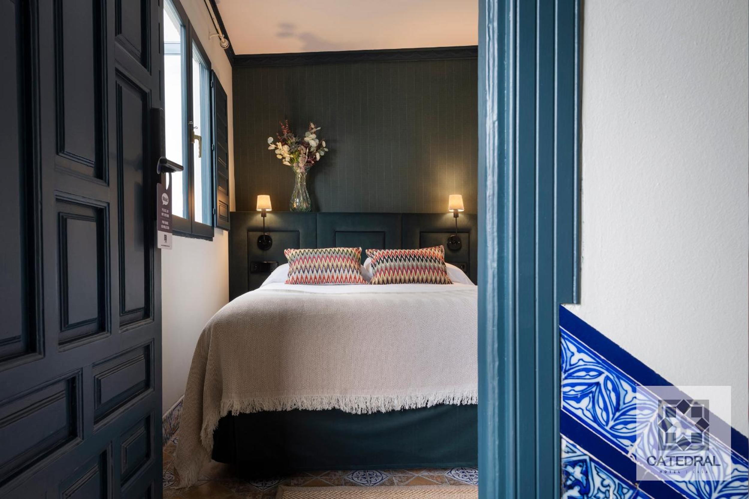 Standard Double Room - Photo 3